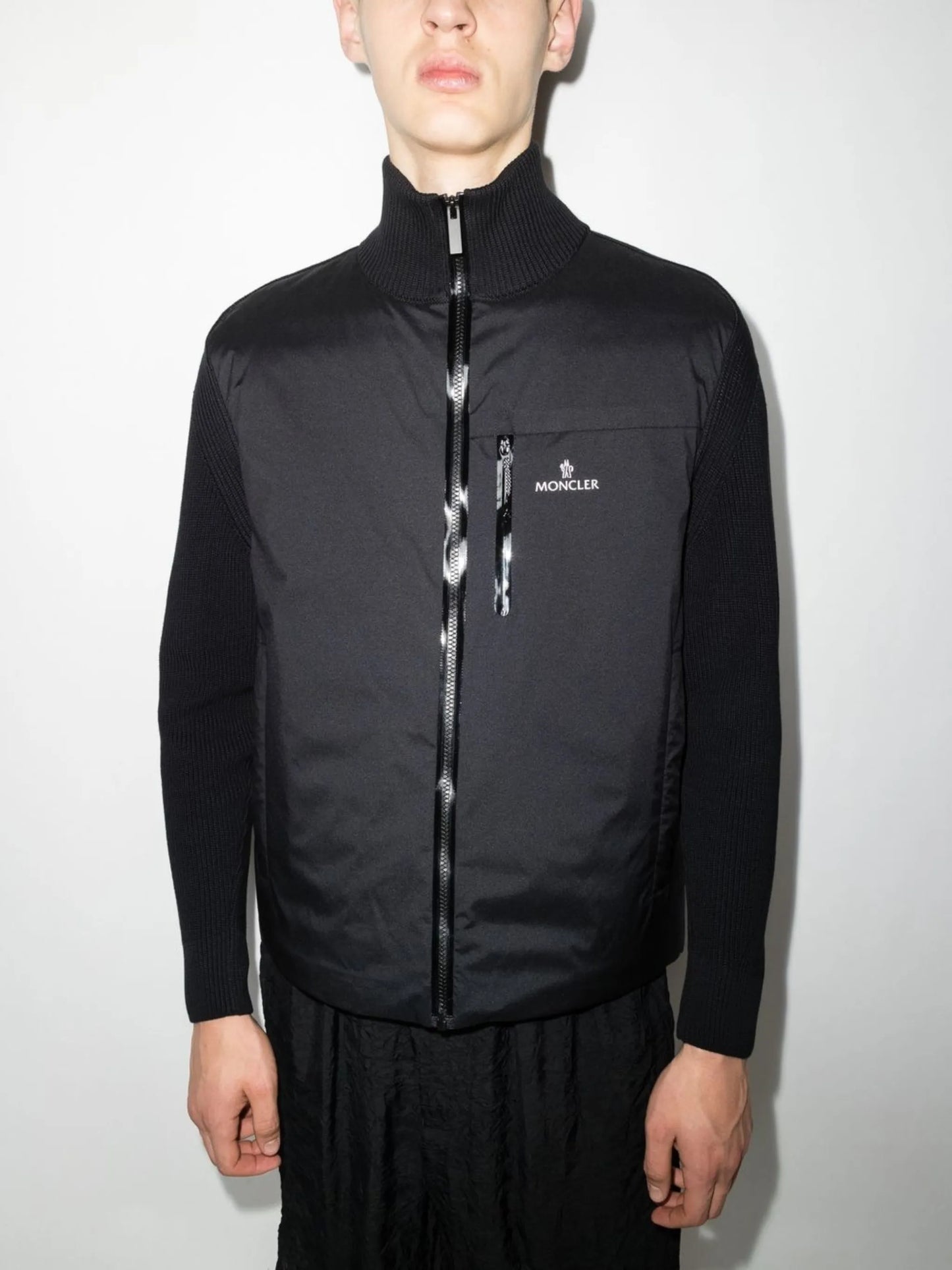logo-print knitted zip cardigan