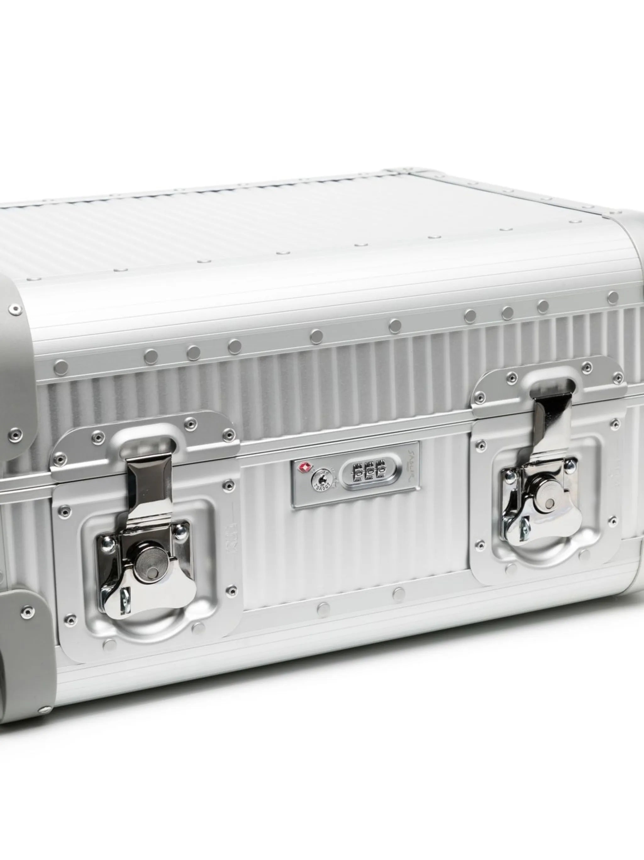 Spinner 68 cabin case
