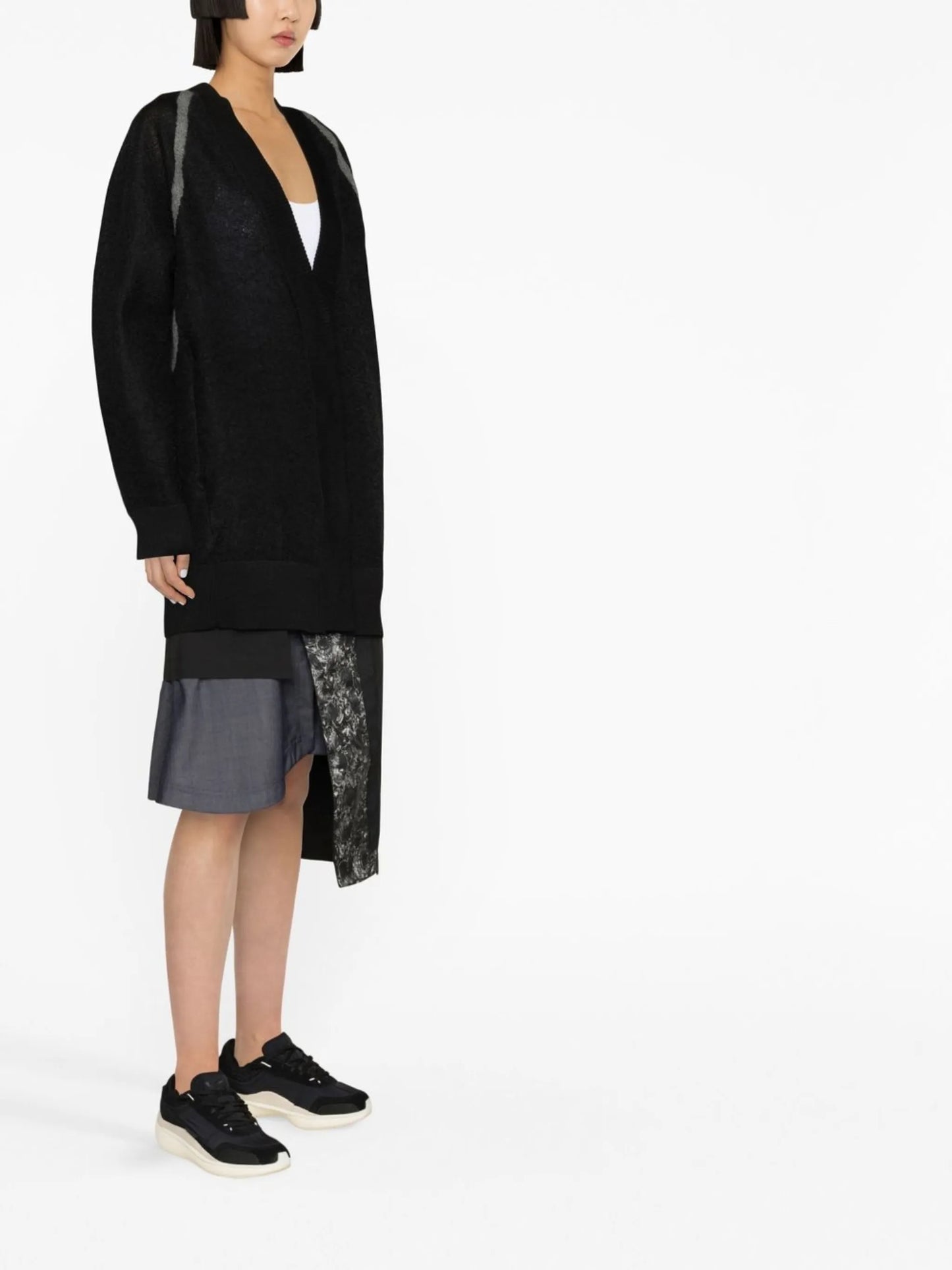 single-breasted button-fastening cardigan