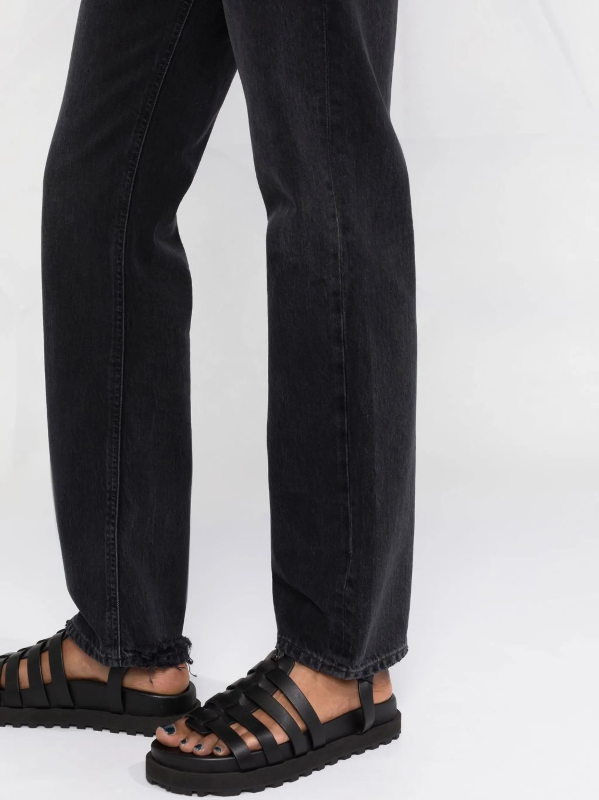 raw-edge hem slim straight jeans