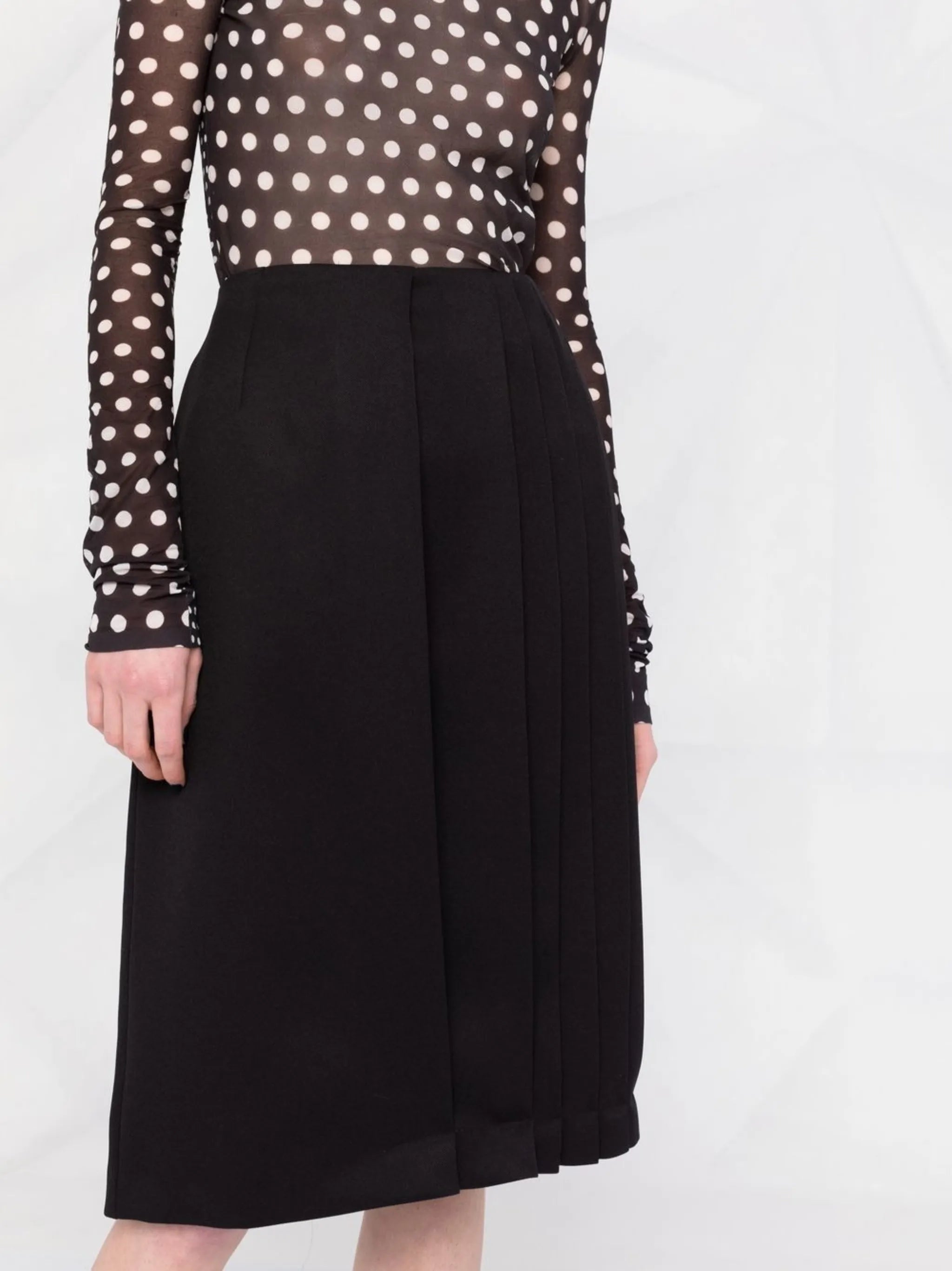 asymmetrical plissé-effect skirt