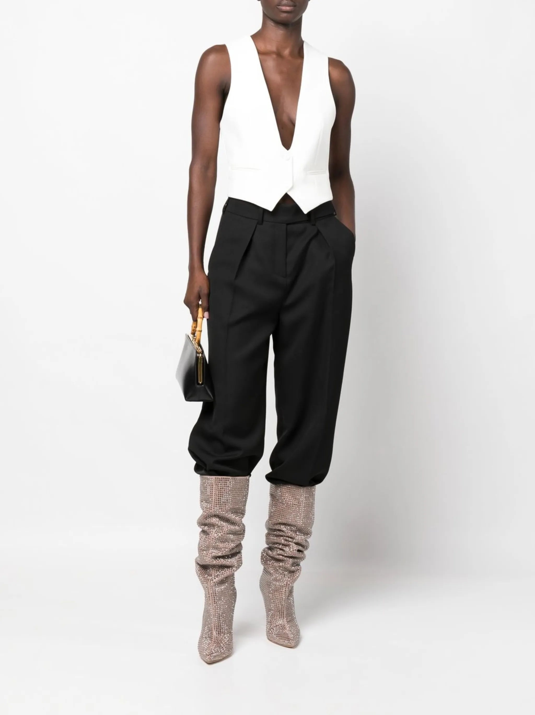 tailored button-fastening vest
