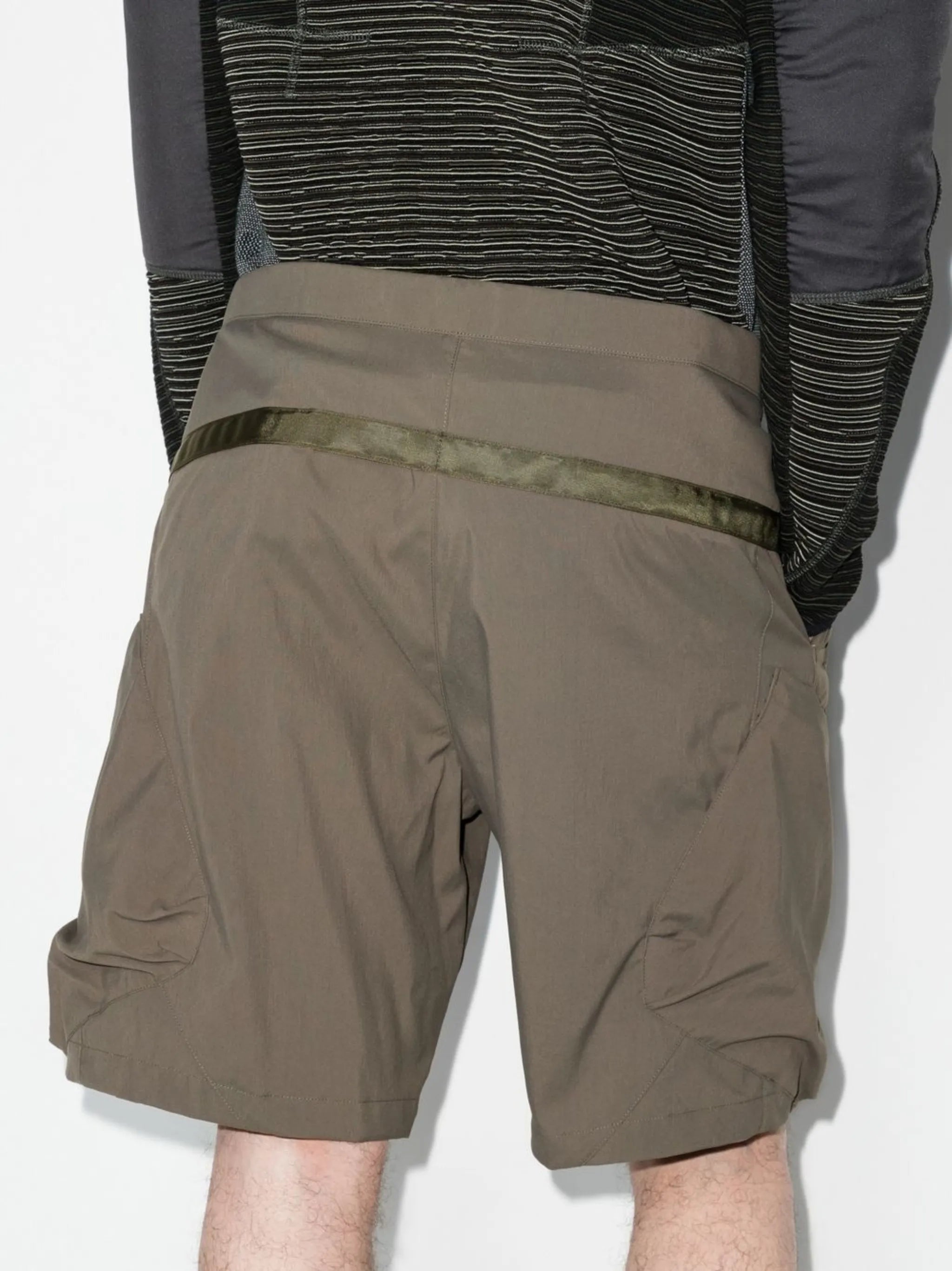 Encapsulated cargo shorts