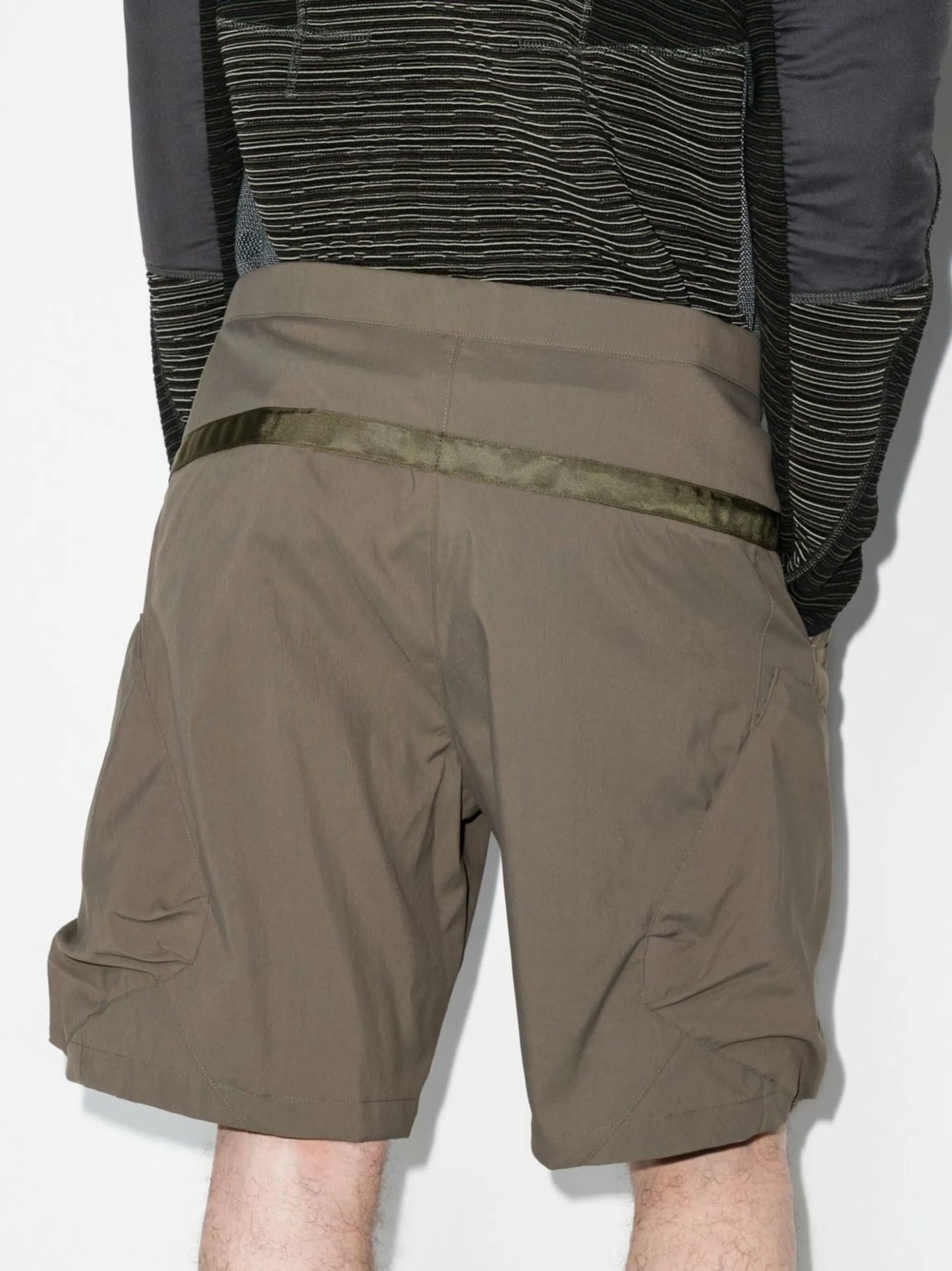 Encapsulated cargo shorts