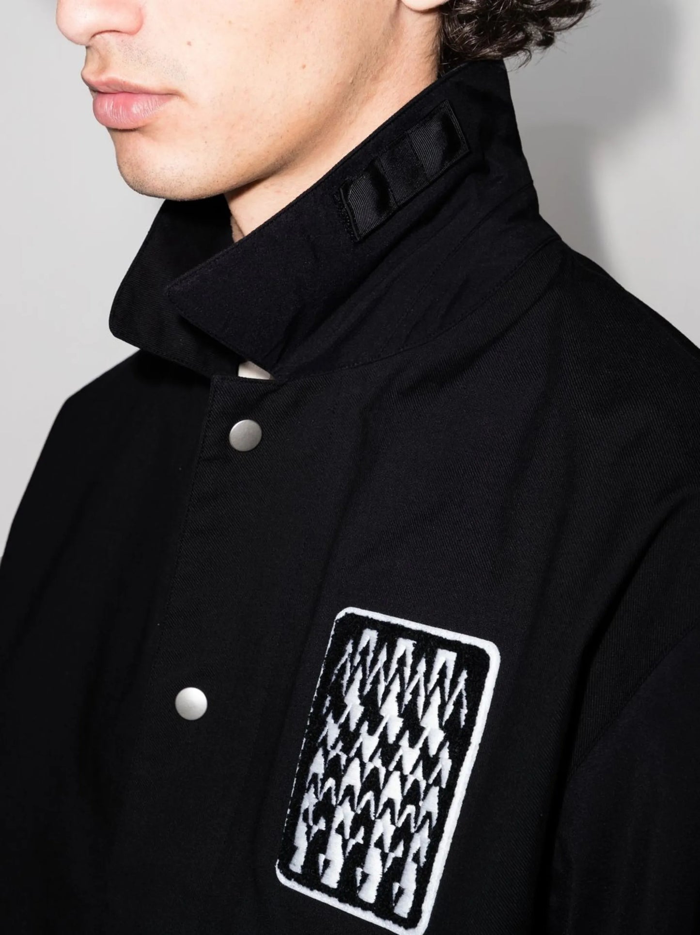 logo-patch shirt jacket