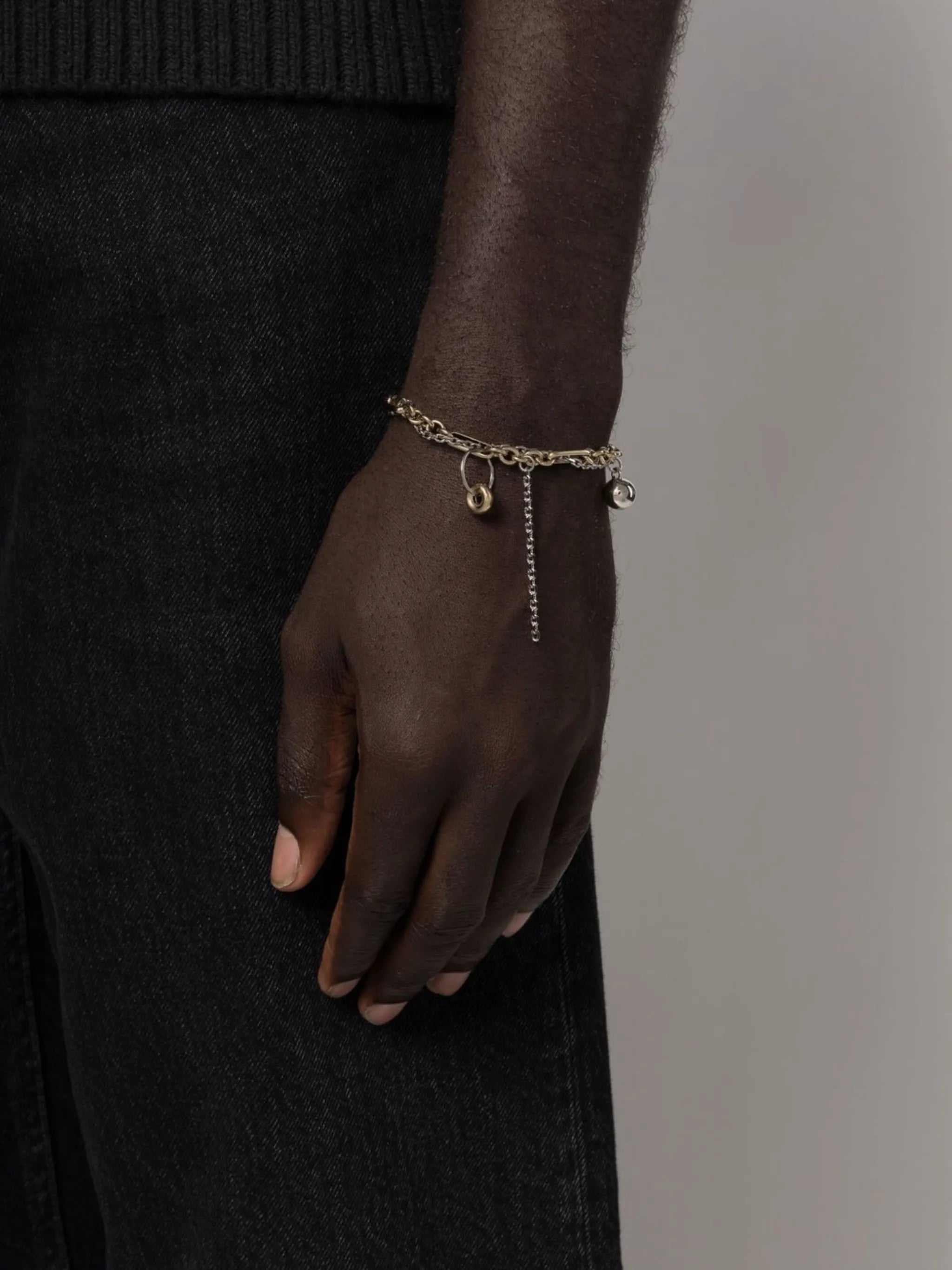 chain-link charm bracelet