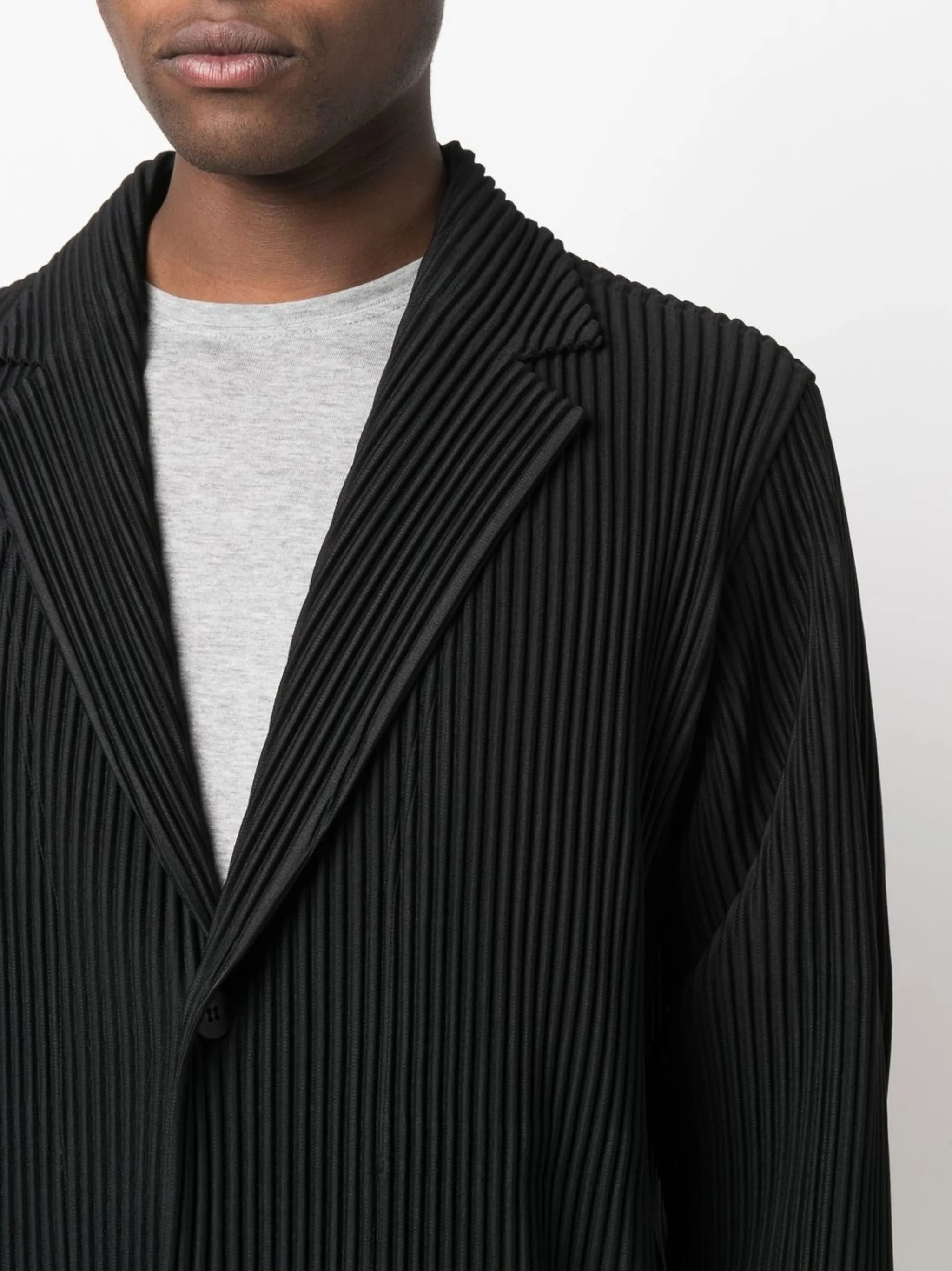 pleated-design jacket