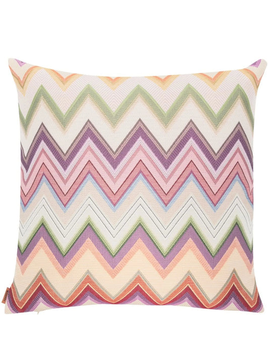 zigzag-pattern cushion