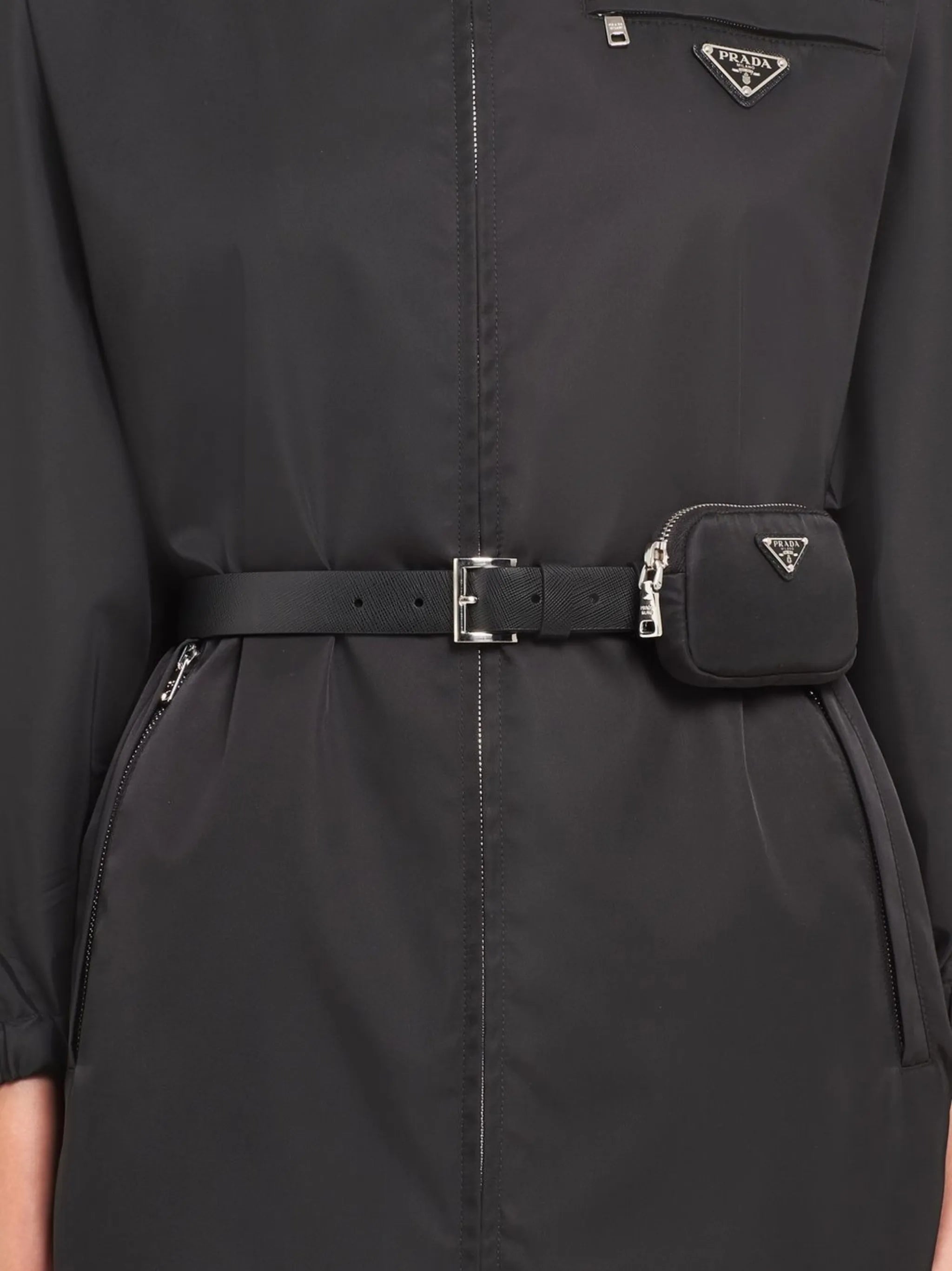 logo plaque zipped pouch belt