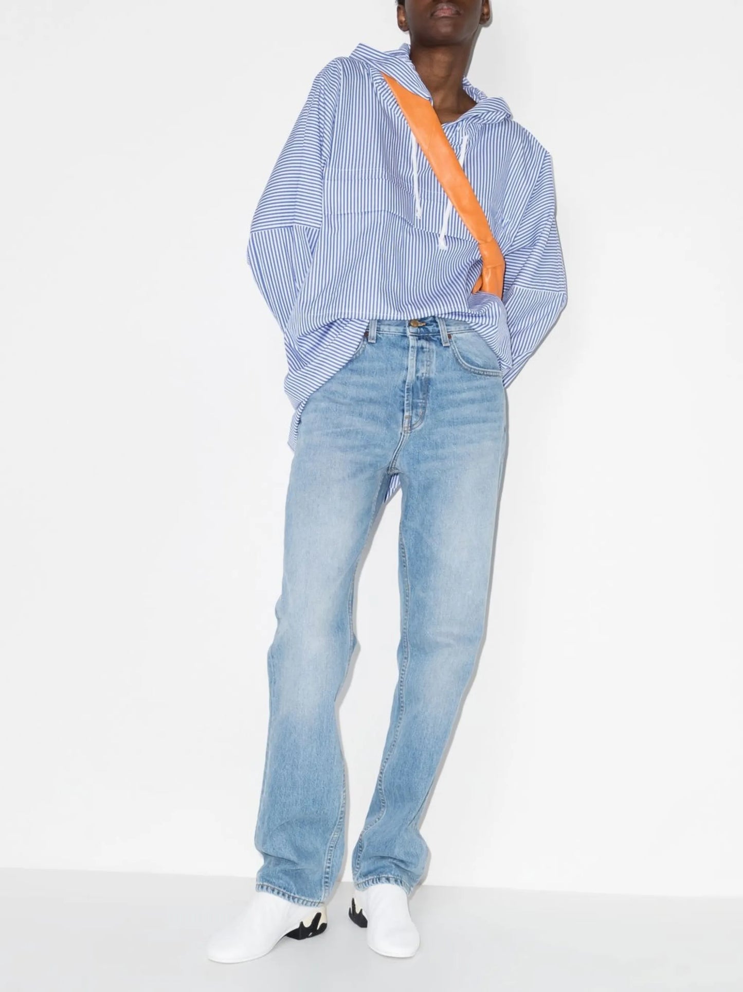 mid-rise straight-leg jeans