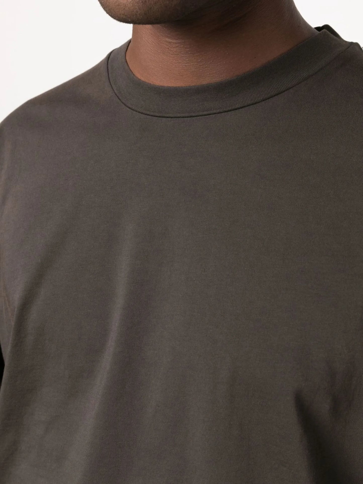crew neck long-sleeved T-shirt