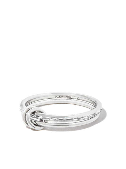 18K white gold Callisto diamond ring