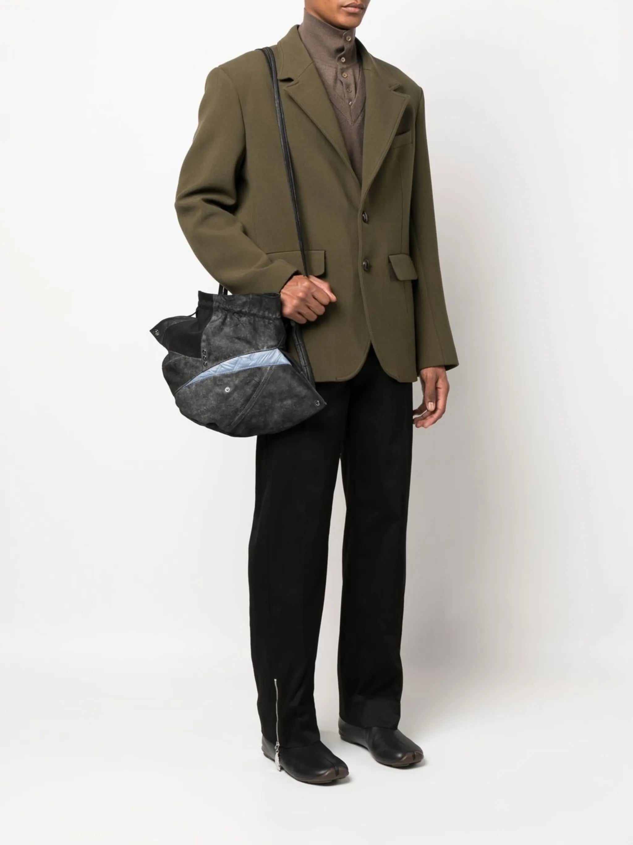 Oren asymmetric bag