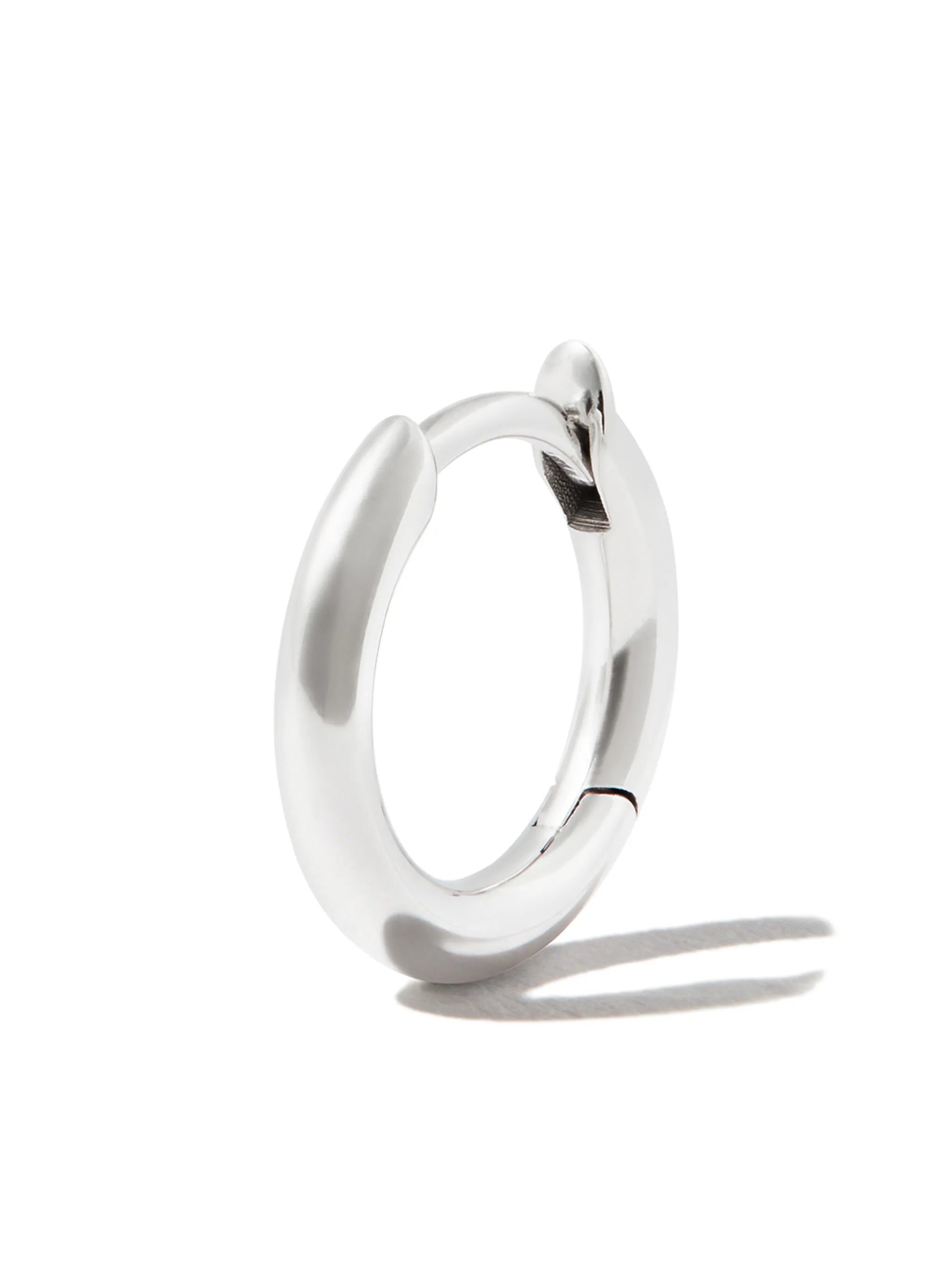 18kt white gold Micro hoop earring