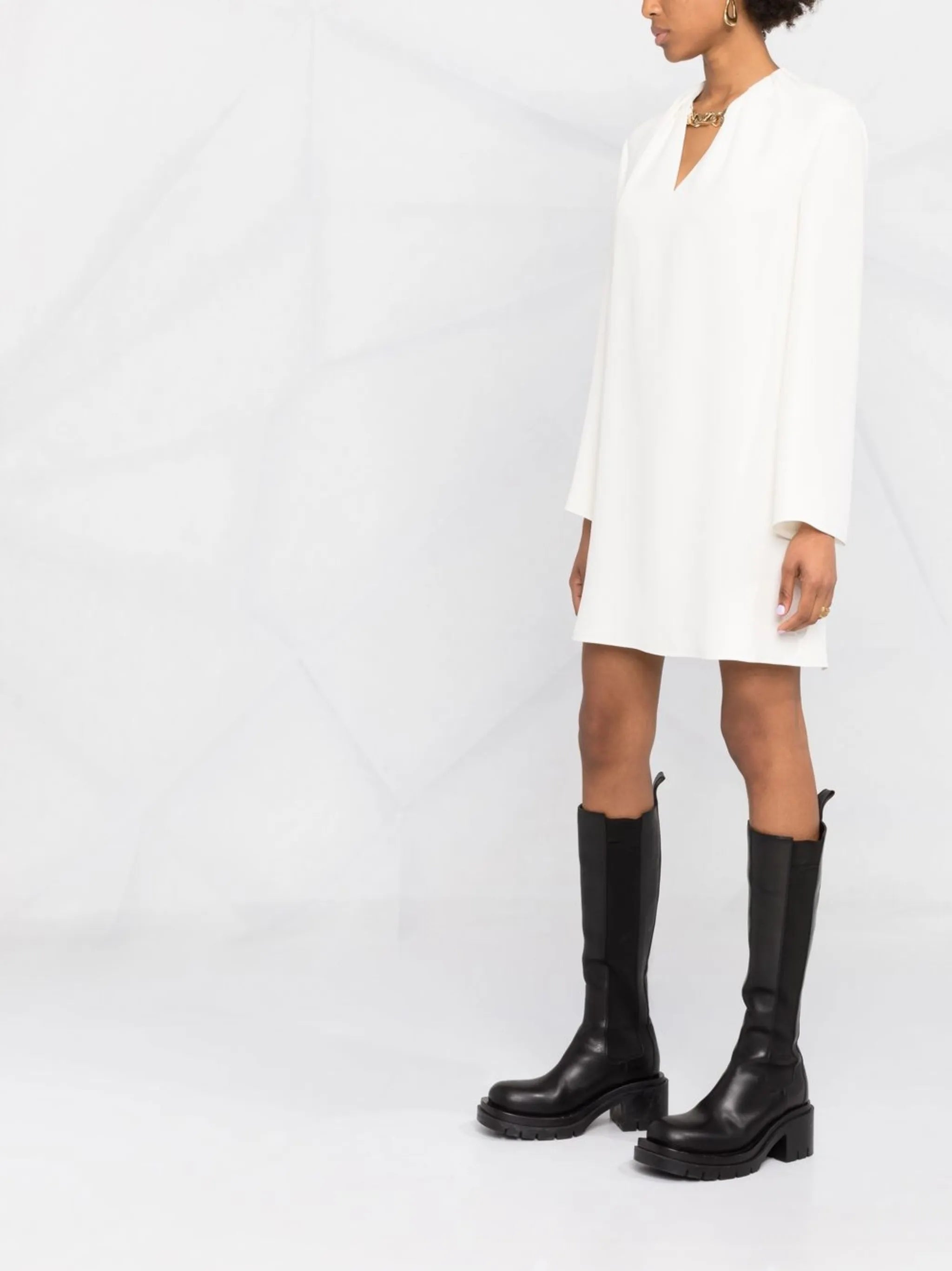 VLogo Chain dress