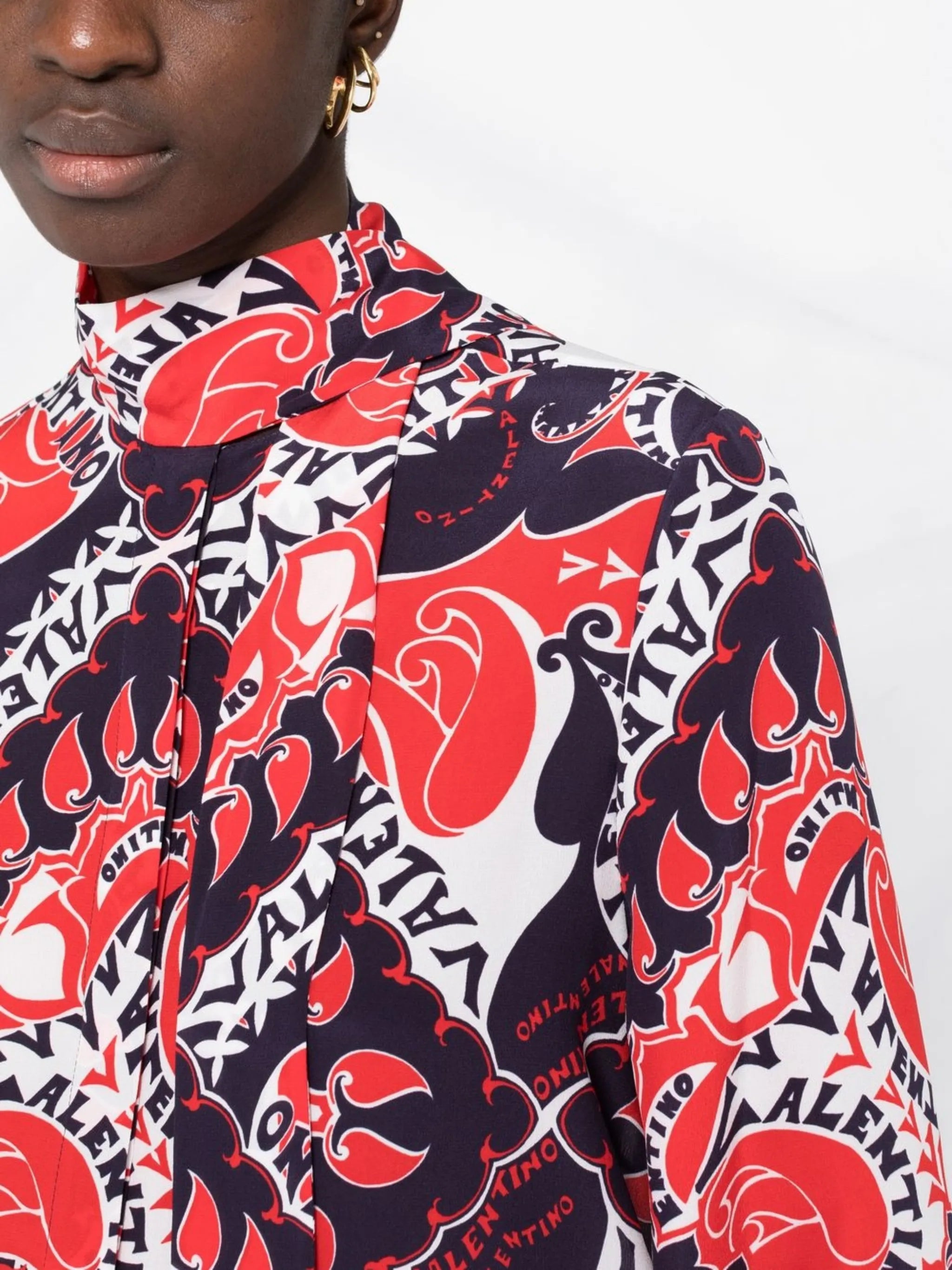 geometric logo-print pussybow blouse