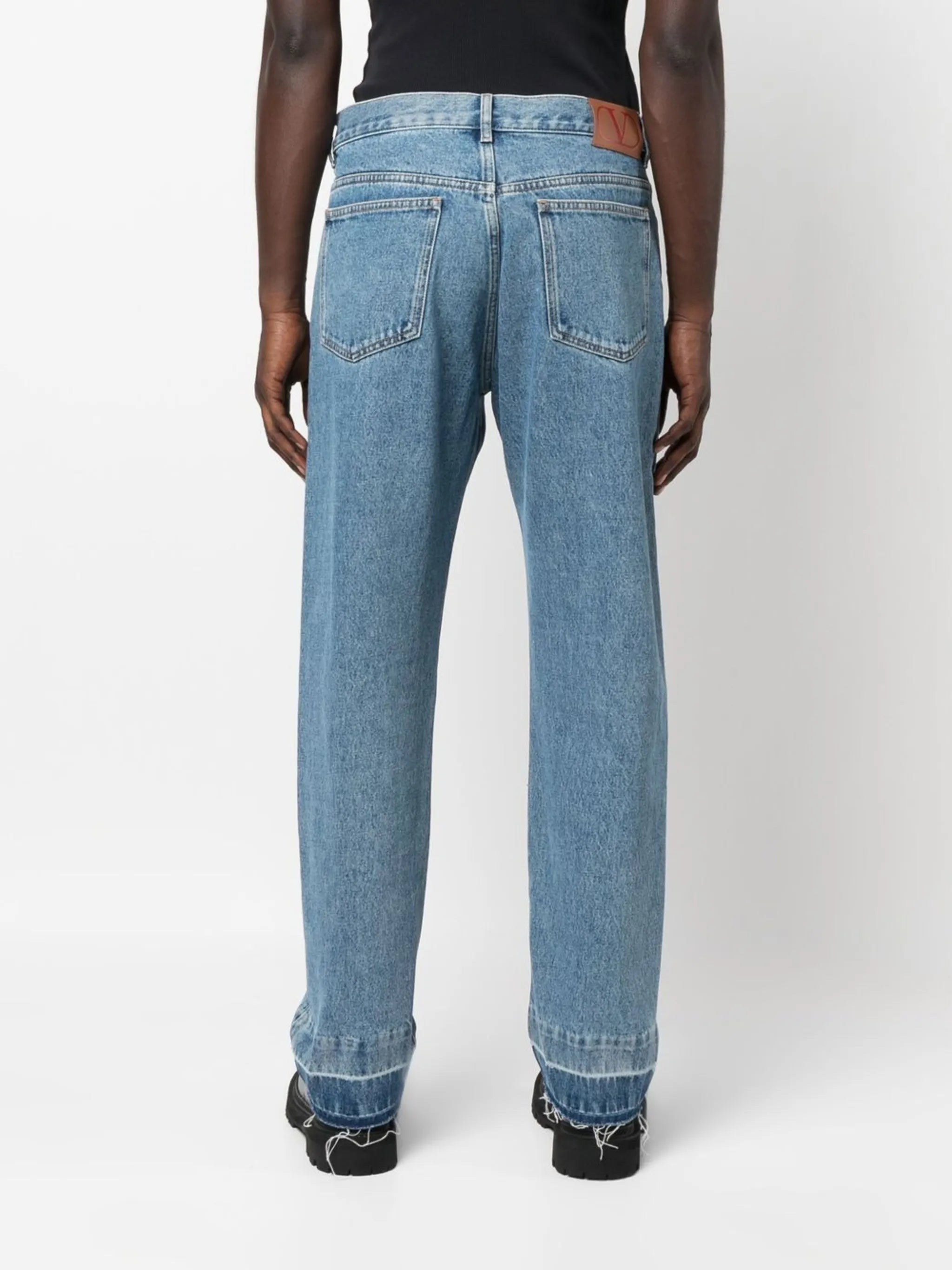 VLogo straight-leg jeans