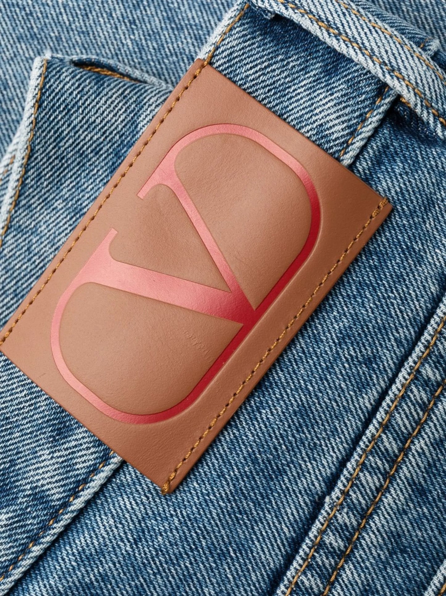 VLogo straight-leg jeans
