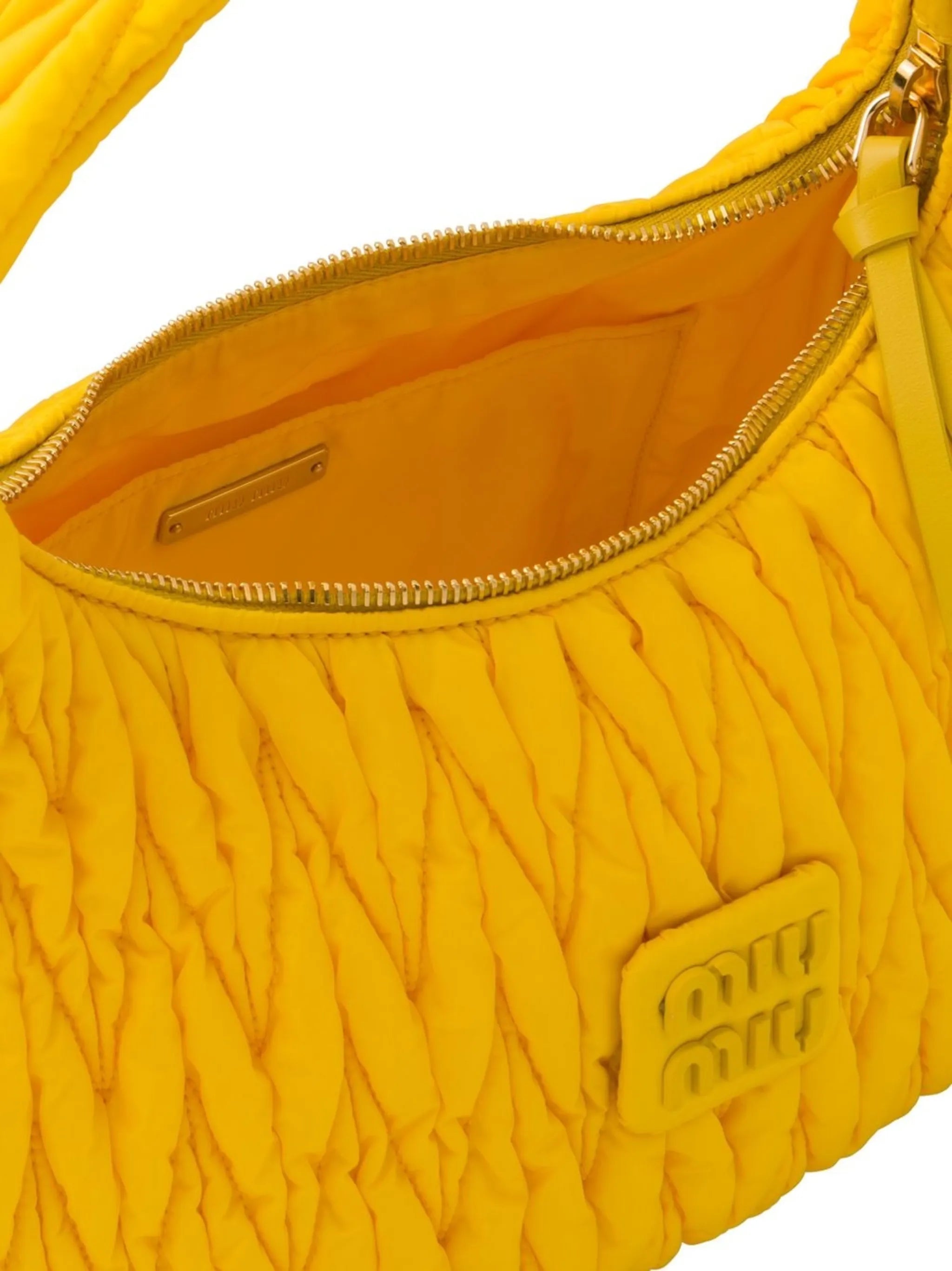 Wander matelassé shoulder bag