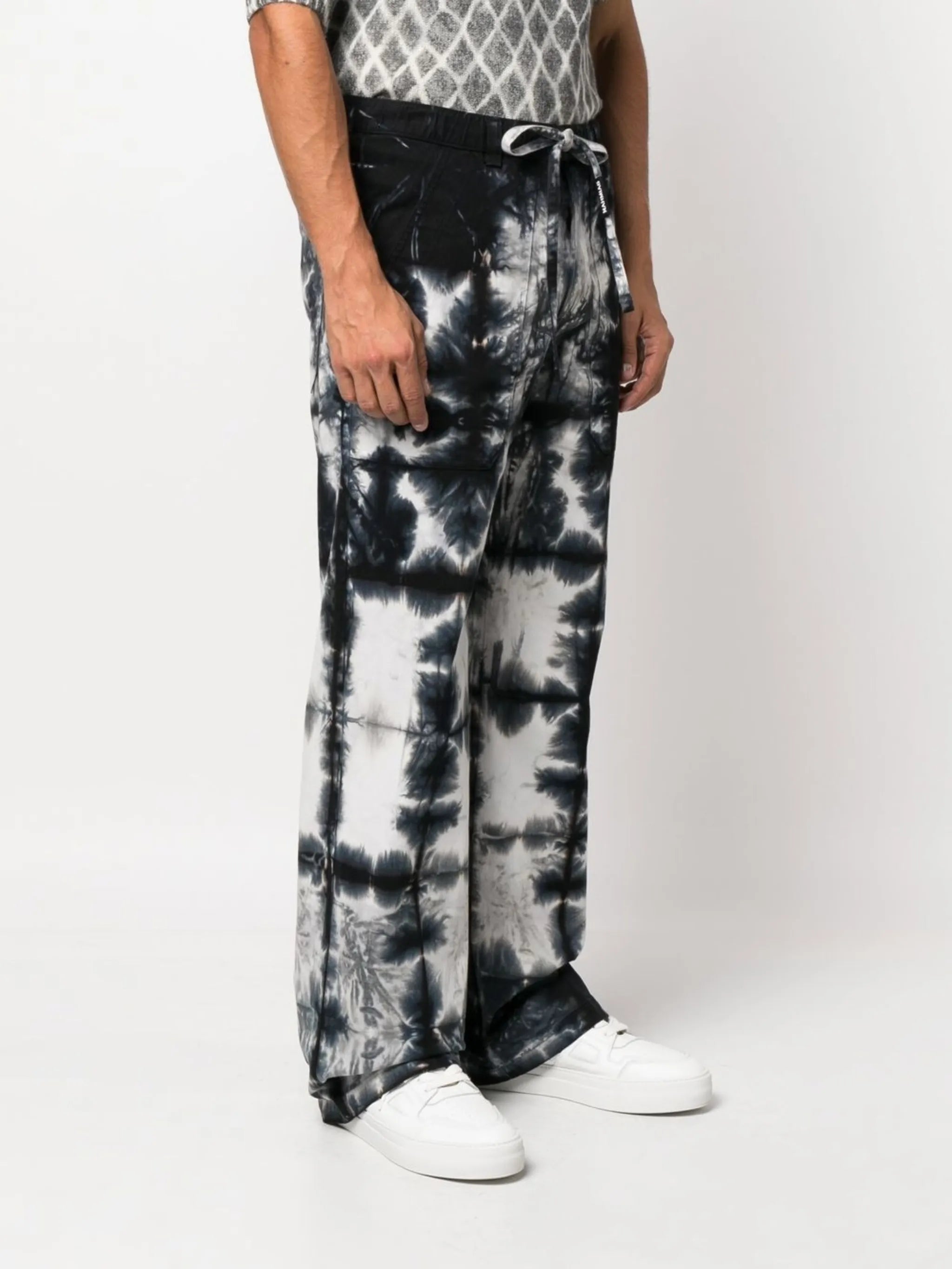 tie-dye straight-leg trousers