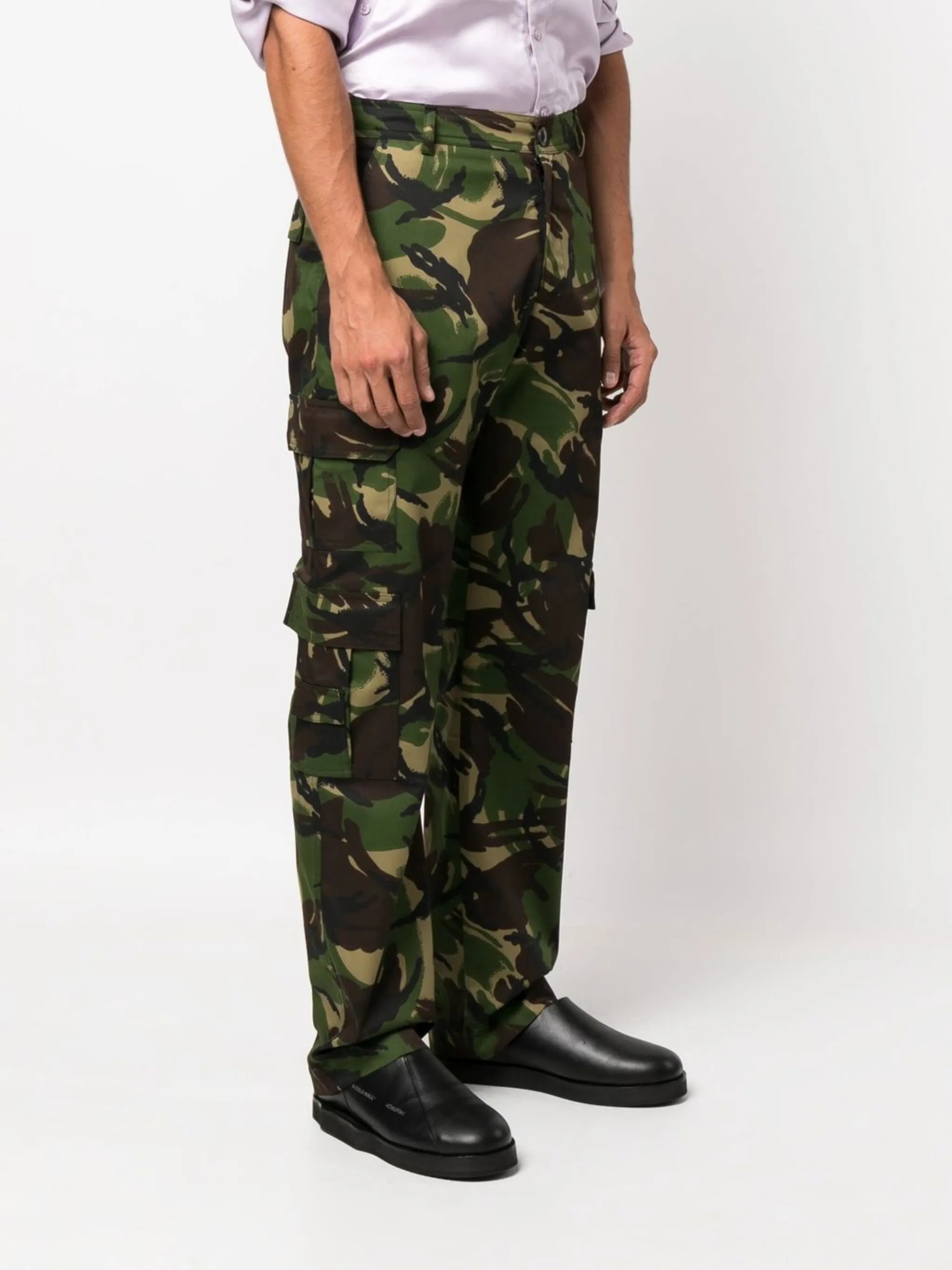 camouflage-print cargo trousers