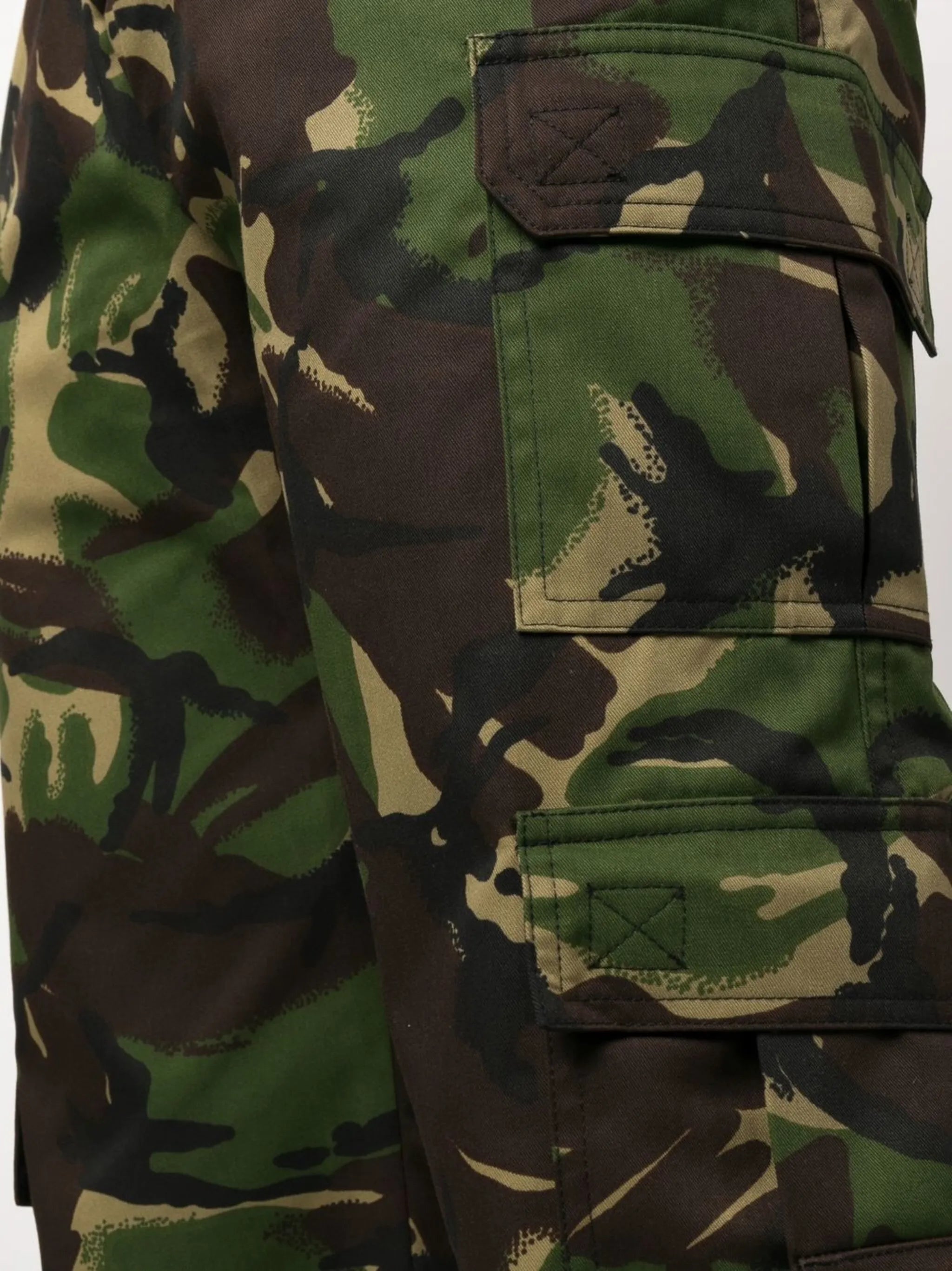 camouflage-print cargo trousers