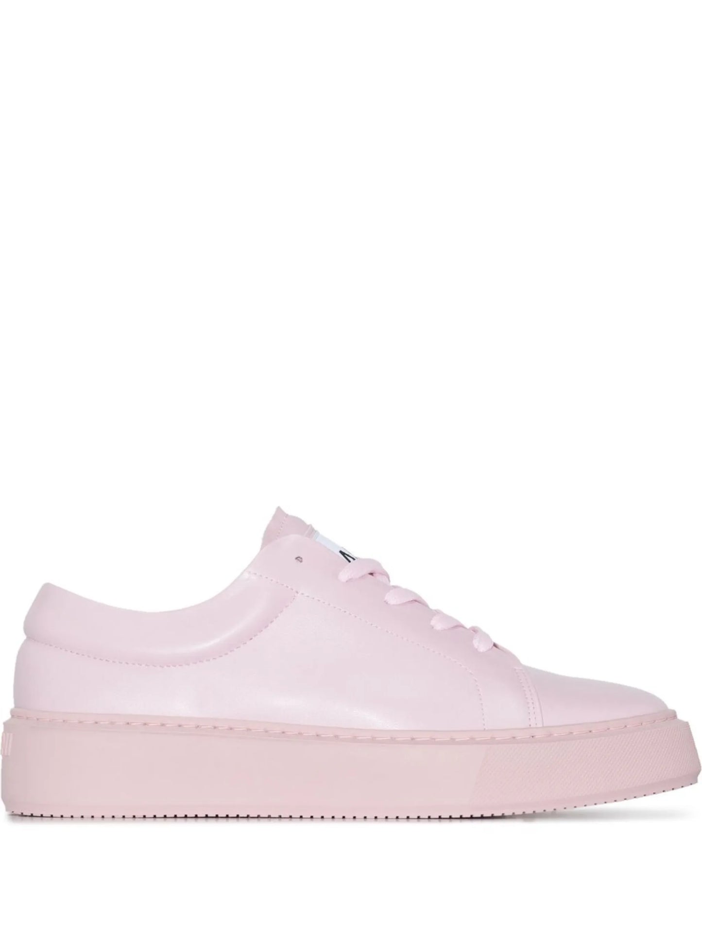 Sporty low-top sneakers