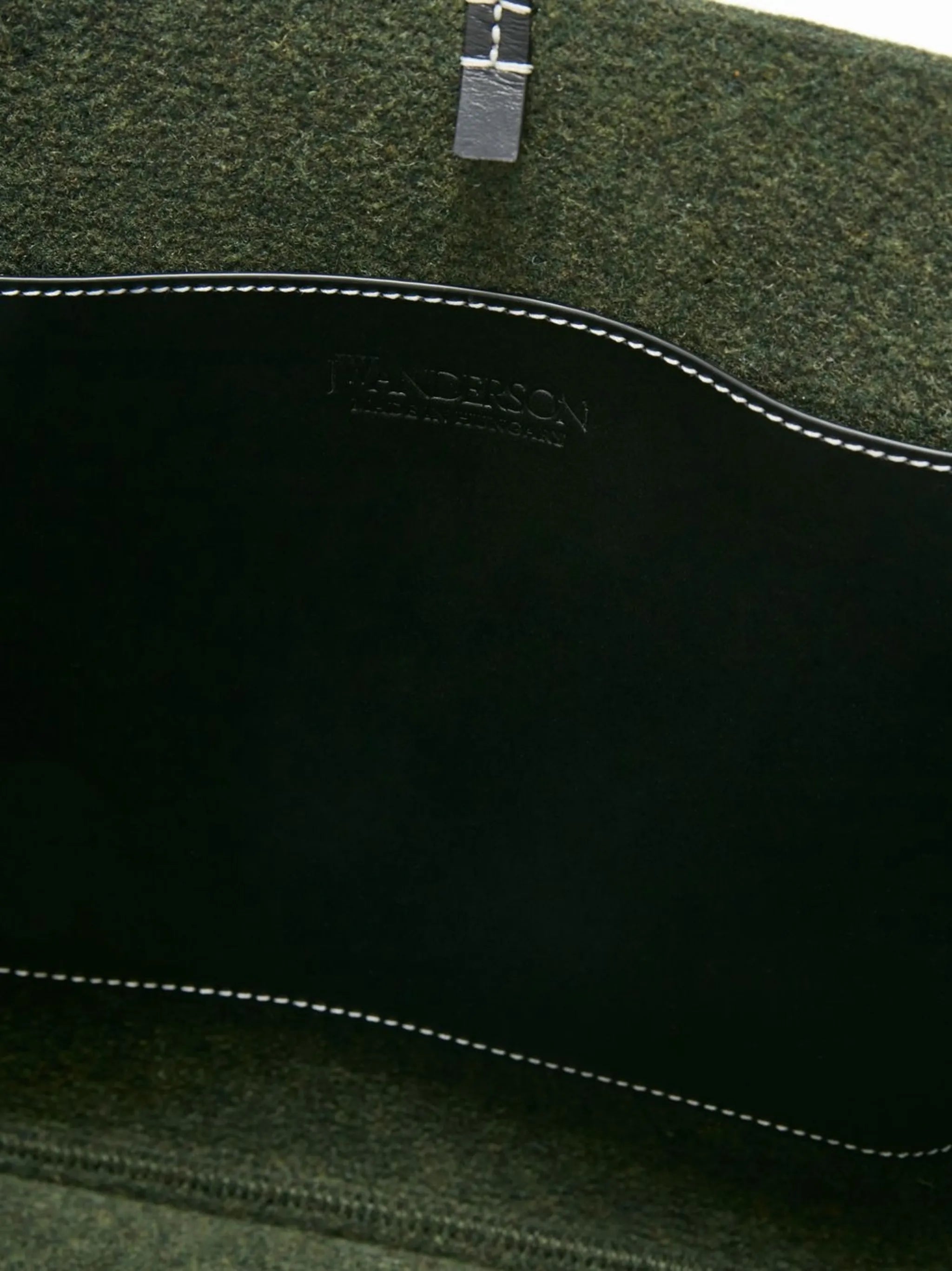 Belt felt tote bag