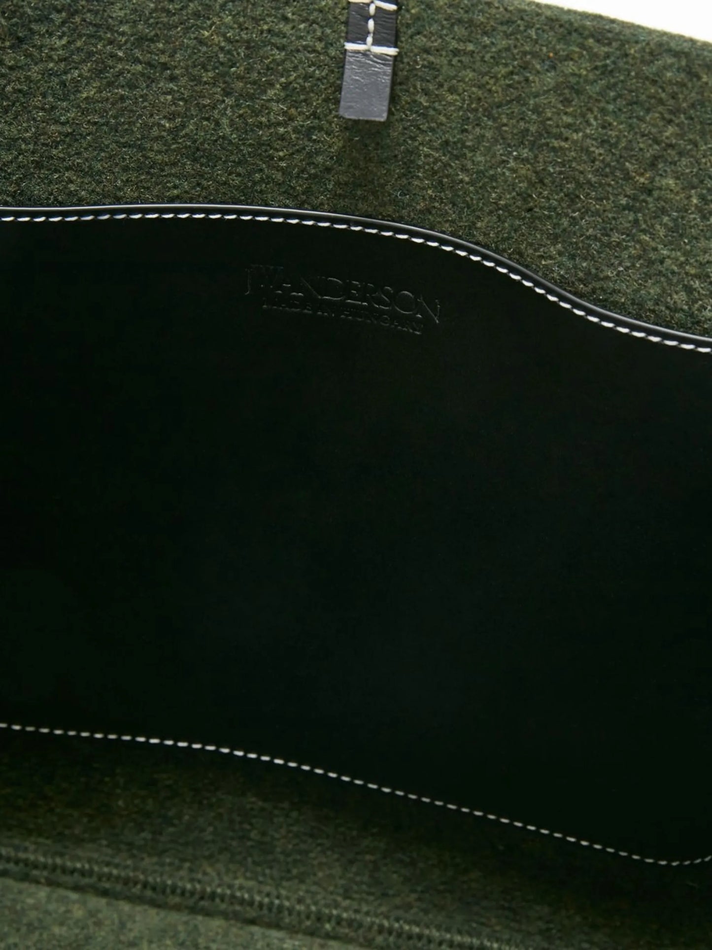 Belt felt tote bag