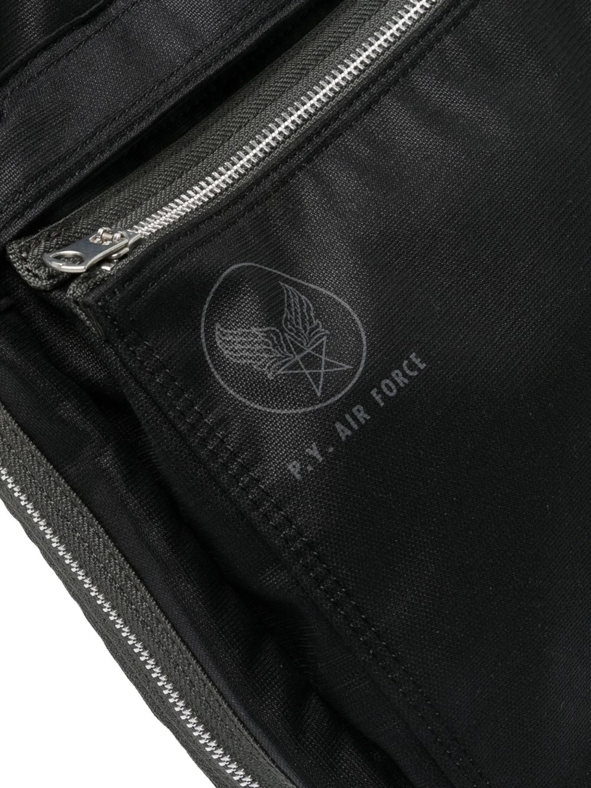zipped laptop bag
