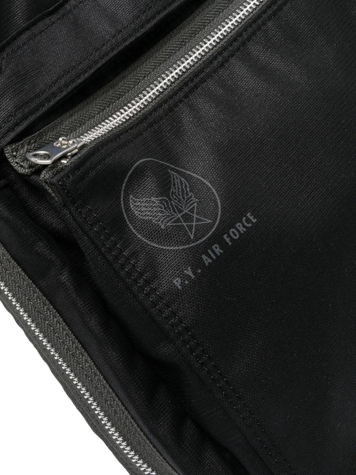 zipped laptop bag