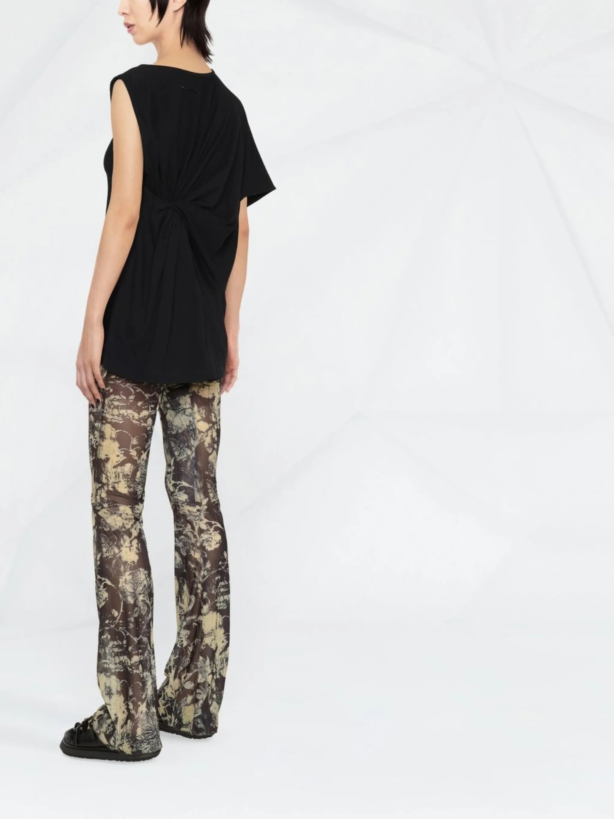 floral-print high-waisted trousers
