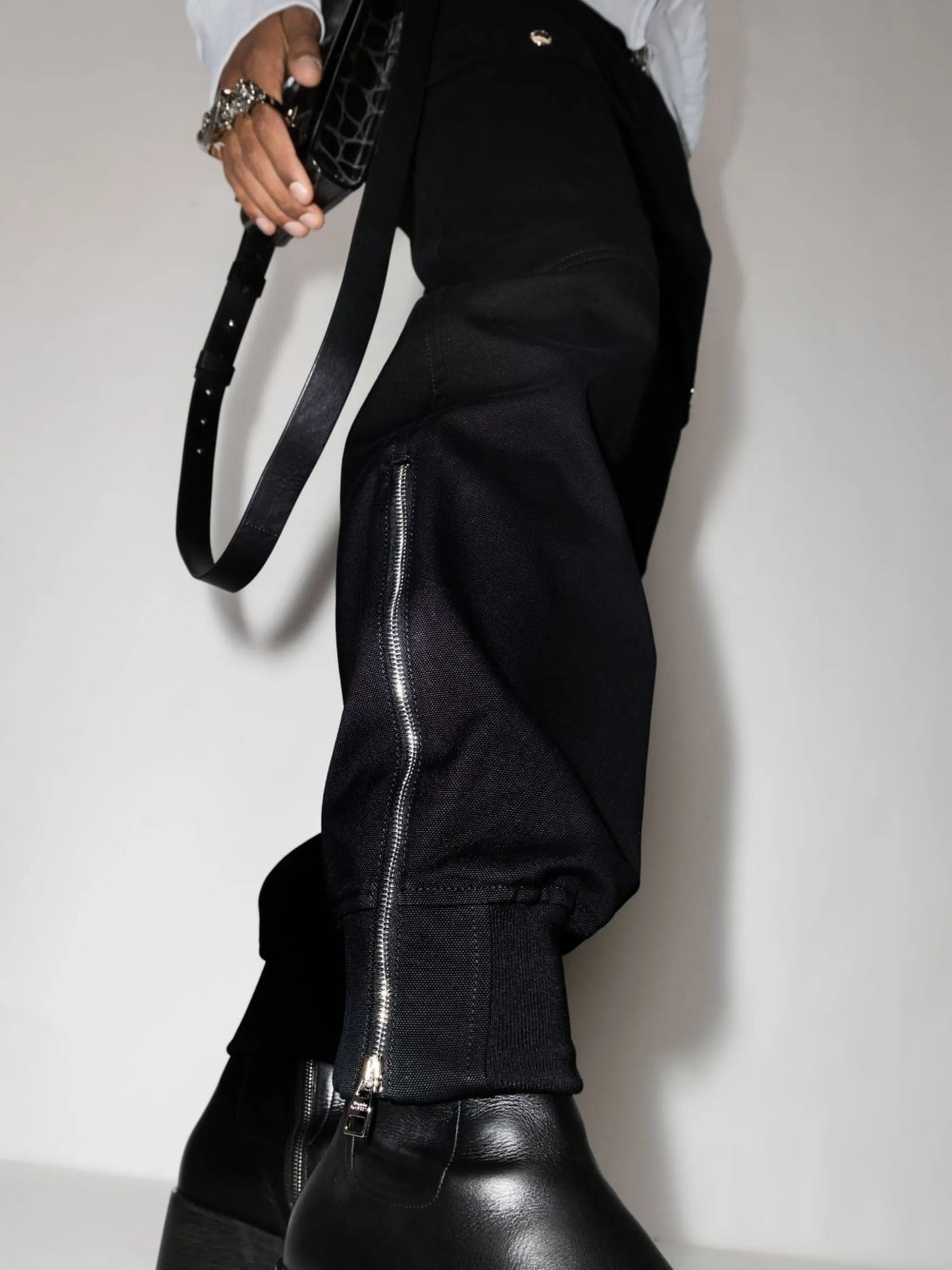 tapered cargo trousers
