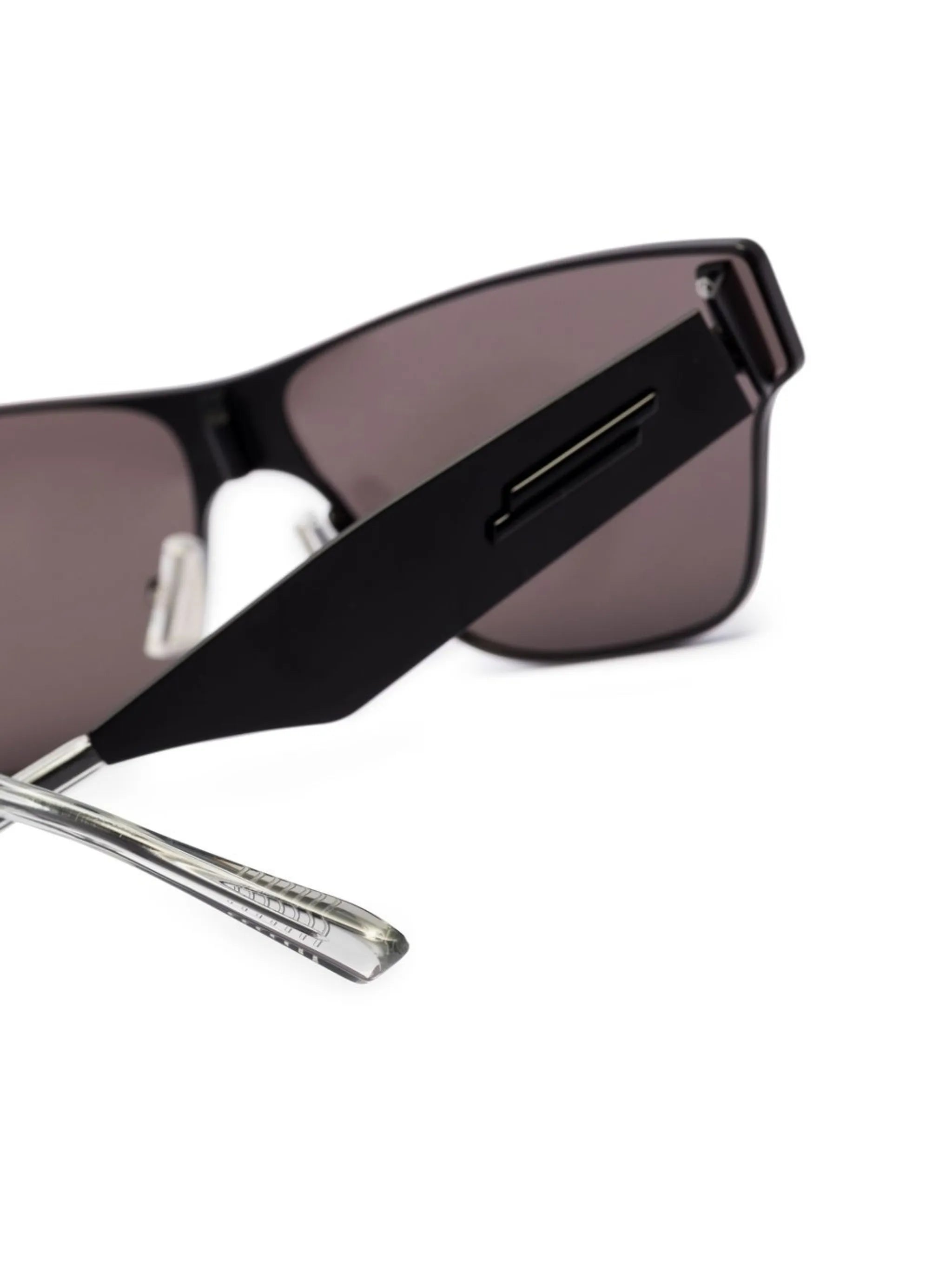 square-frame tinted sunglasses