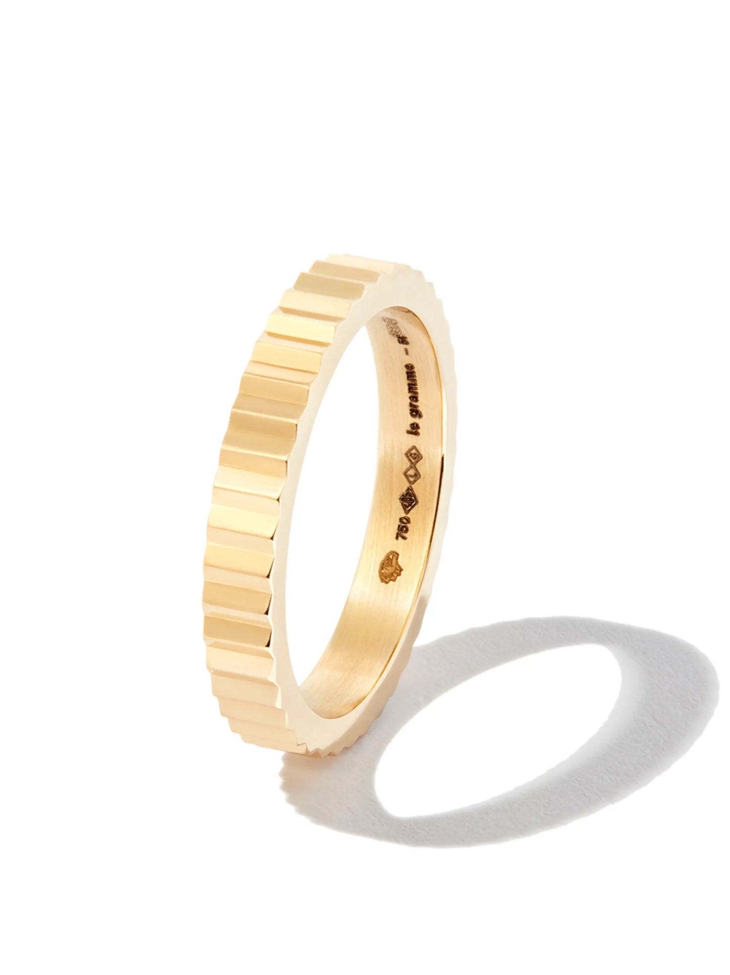18kt yellow gold Guilloche 4g ring