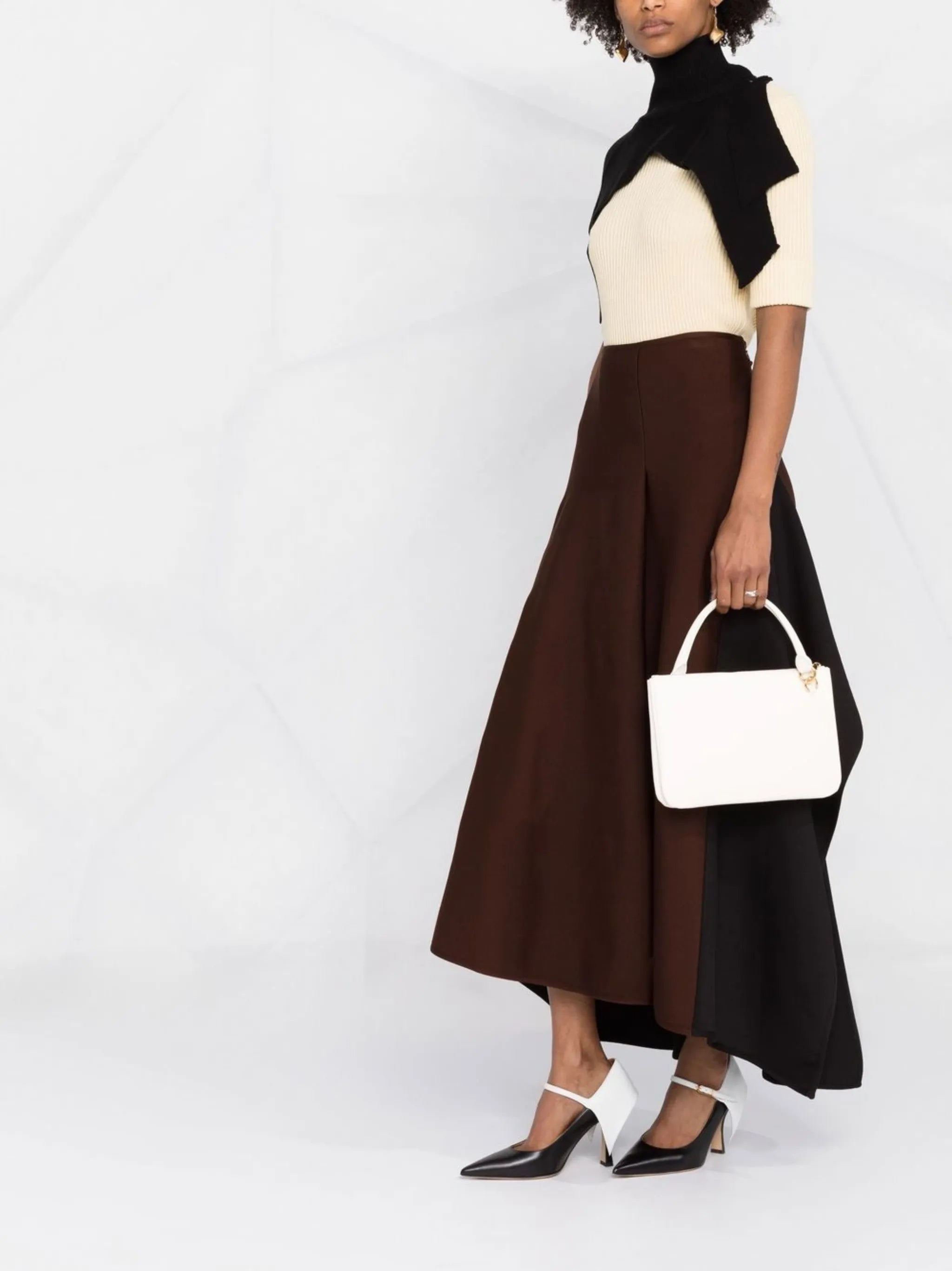 small leather shoulder bag