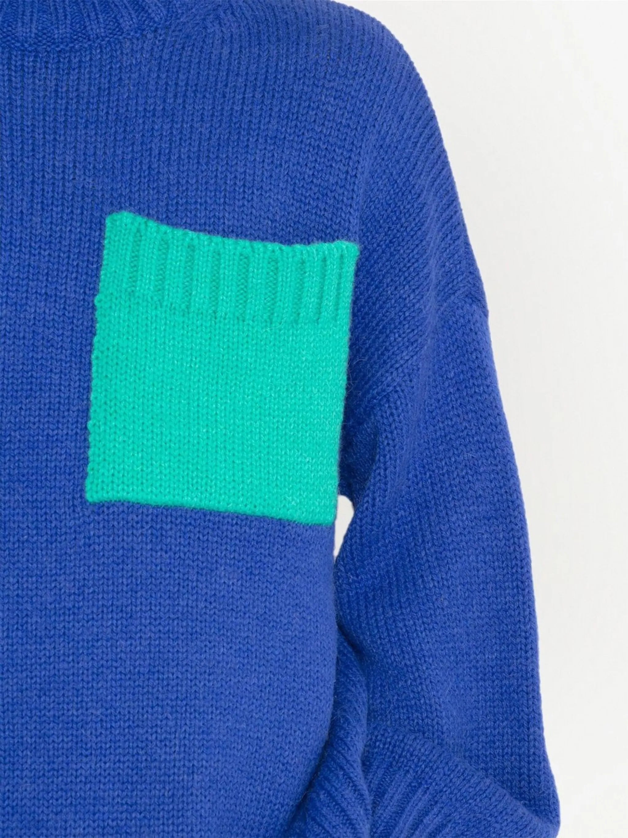 patch-pocket roll neck jumper
