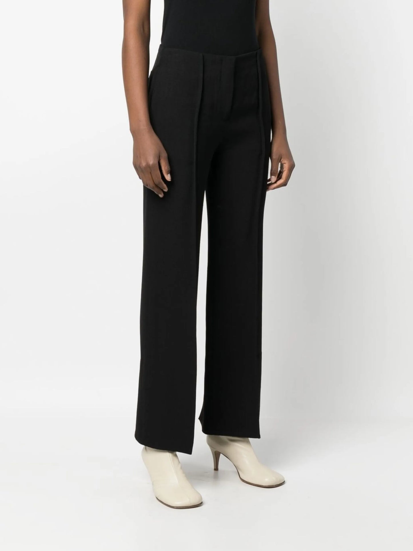 straight-leg trousers