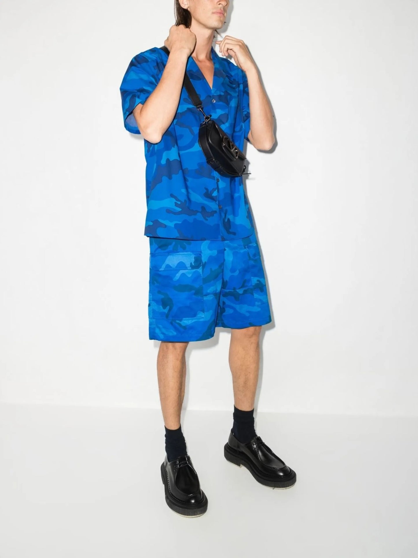 camouflage-print cargo shorts