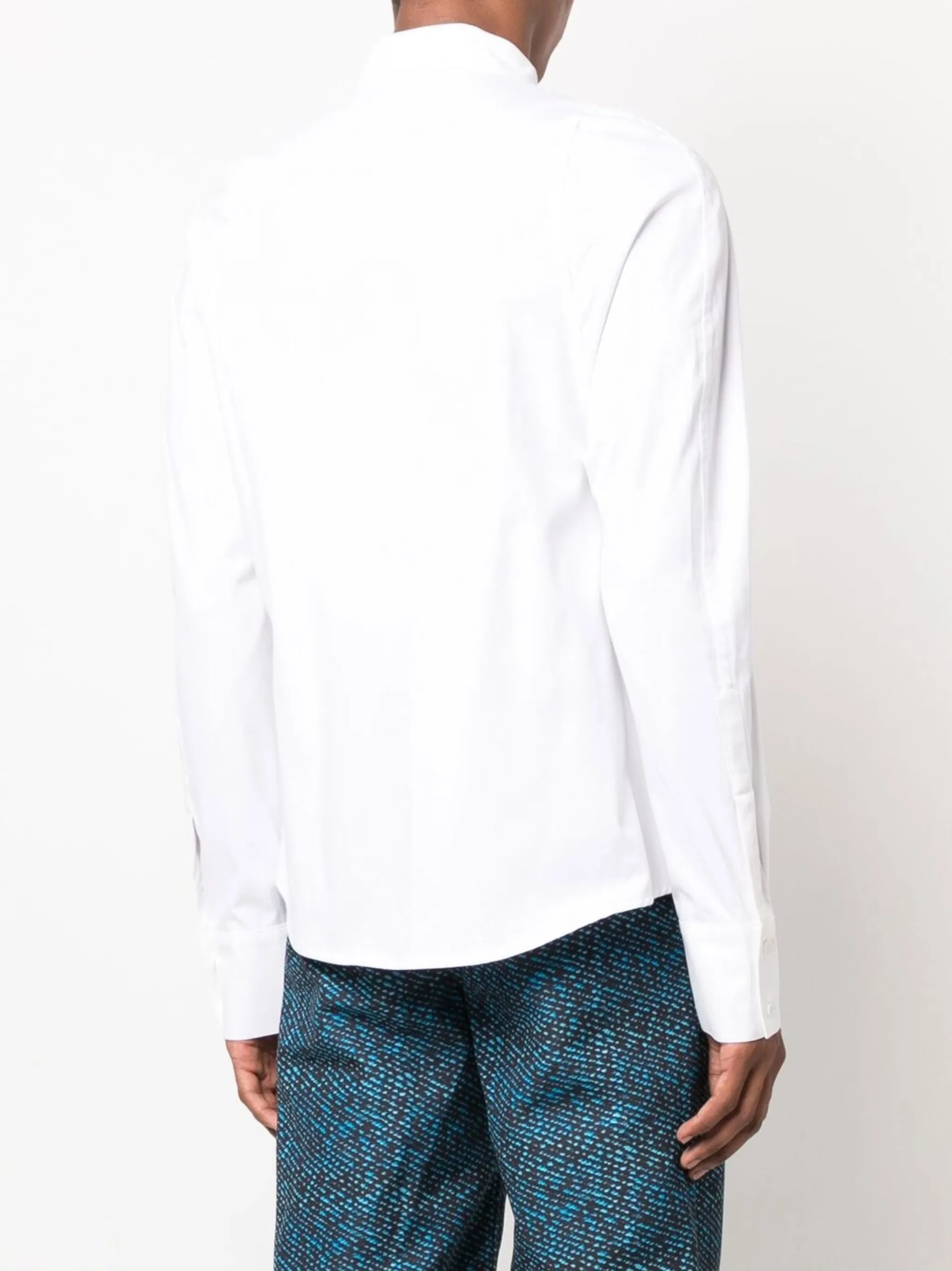 pointed flat collar shirt