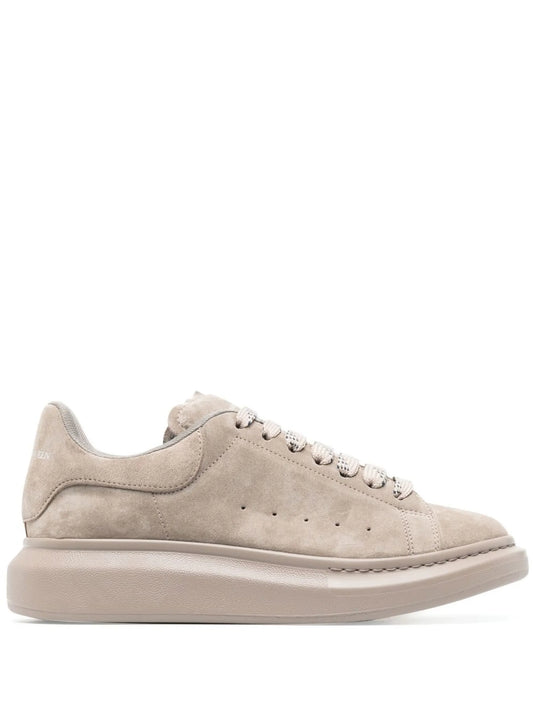 Oversized low-top sneakers