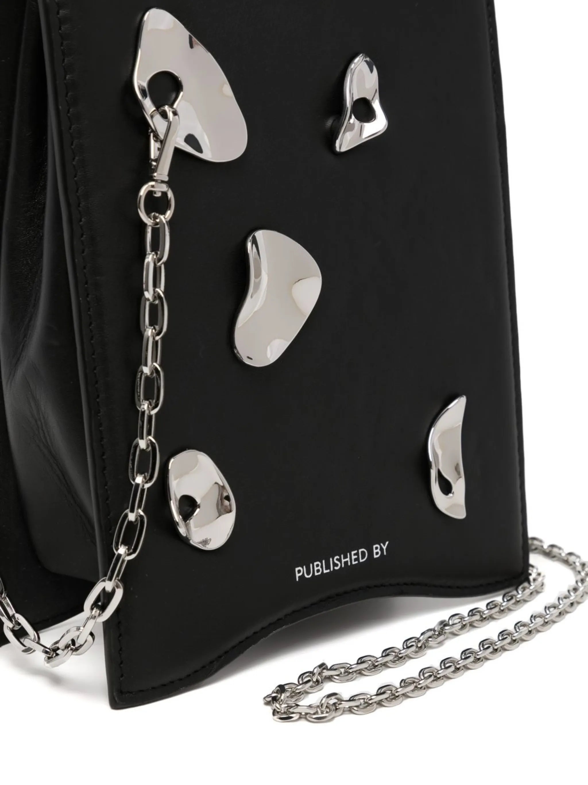 chaink-link shoulder bag