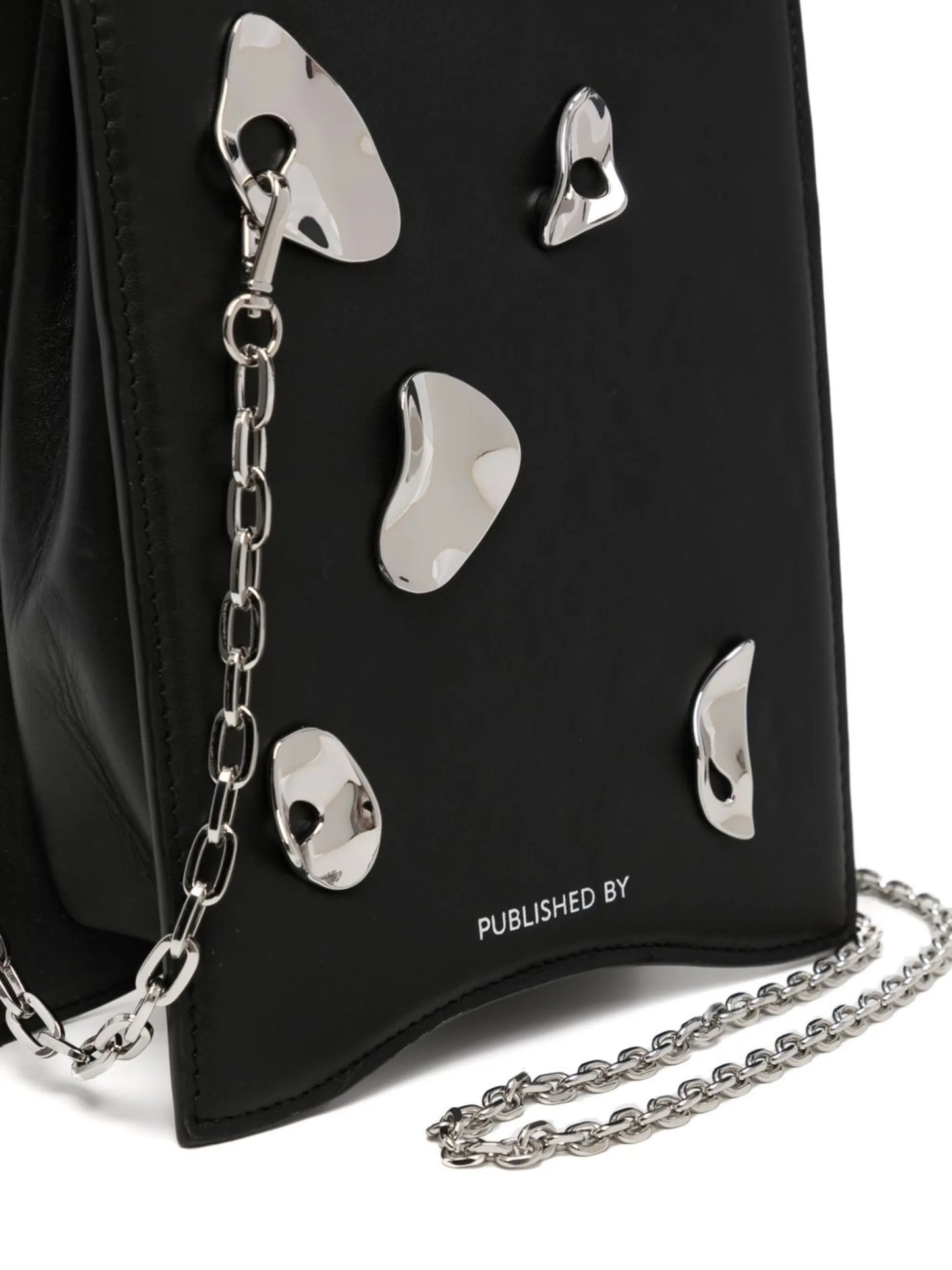 chaink-link shoulder bag
