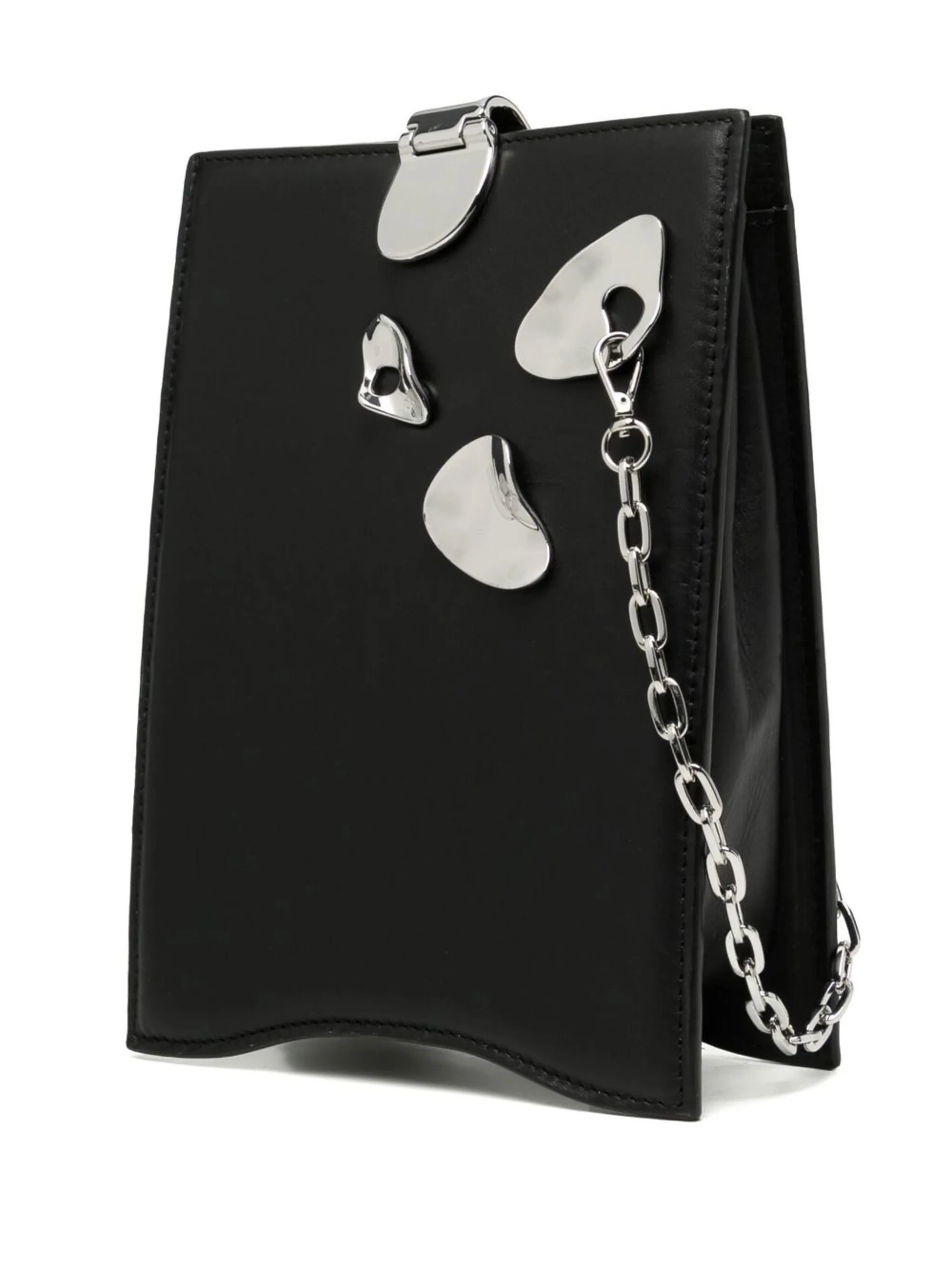 chaink-link shoulder bag