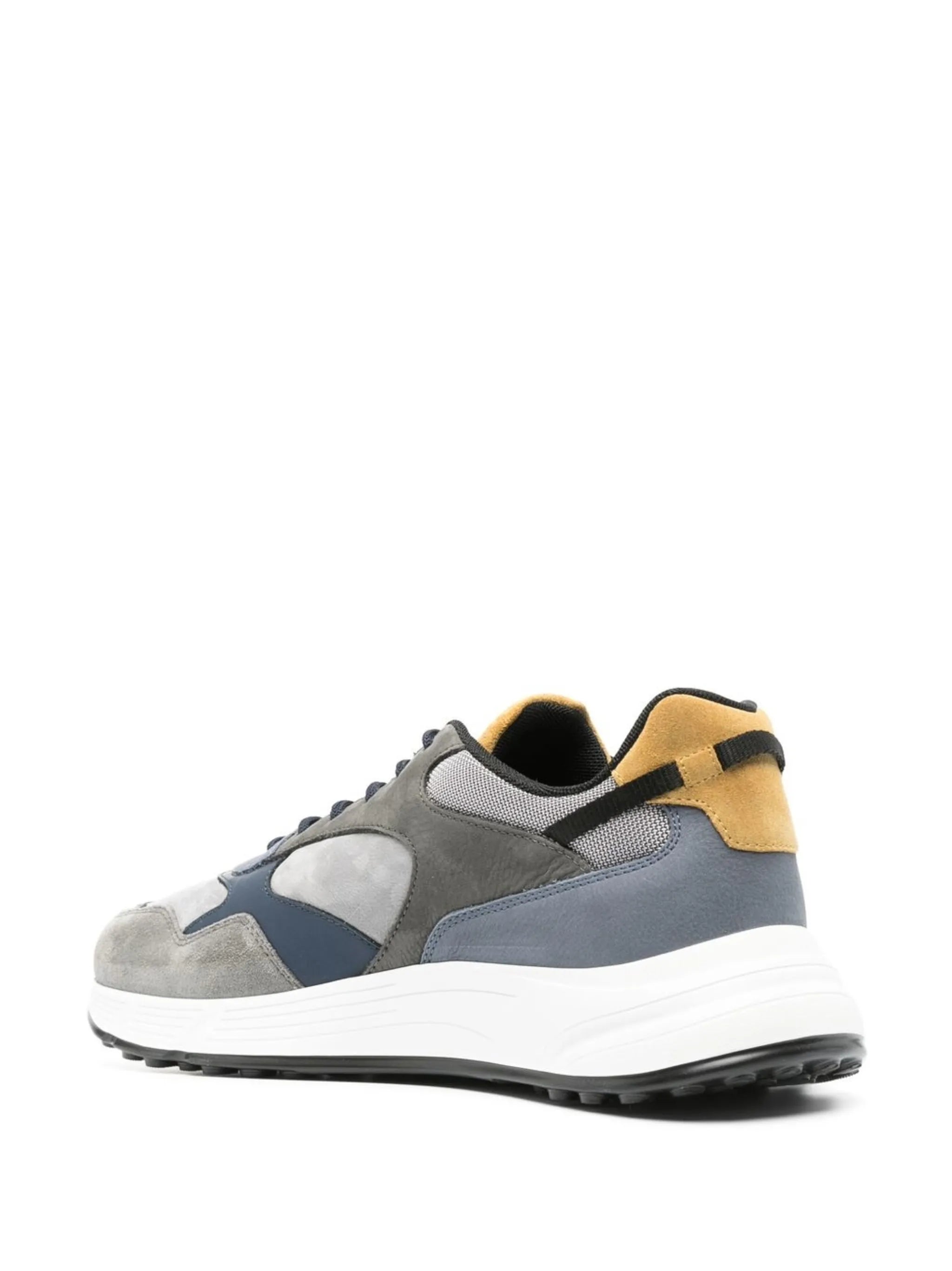 Hyperlight low-top sneakers