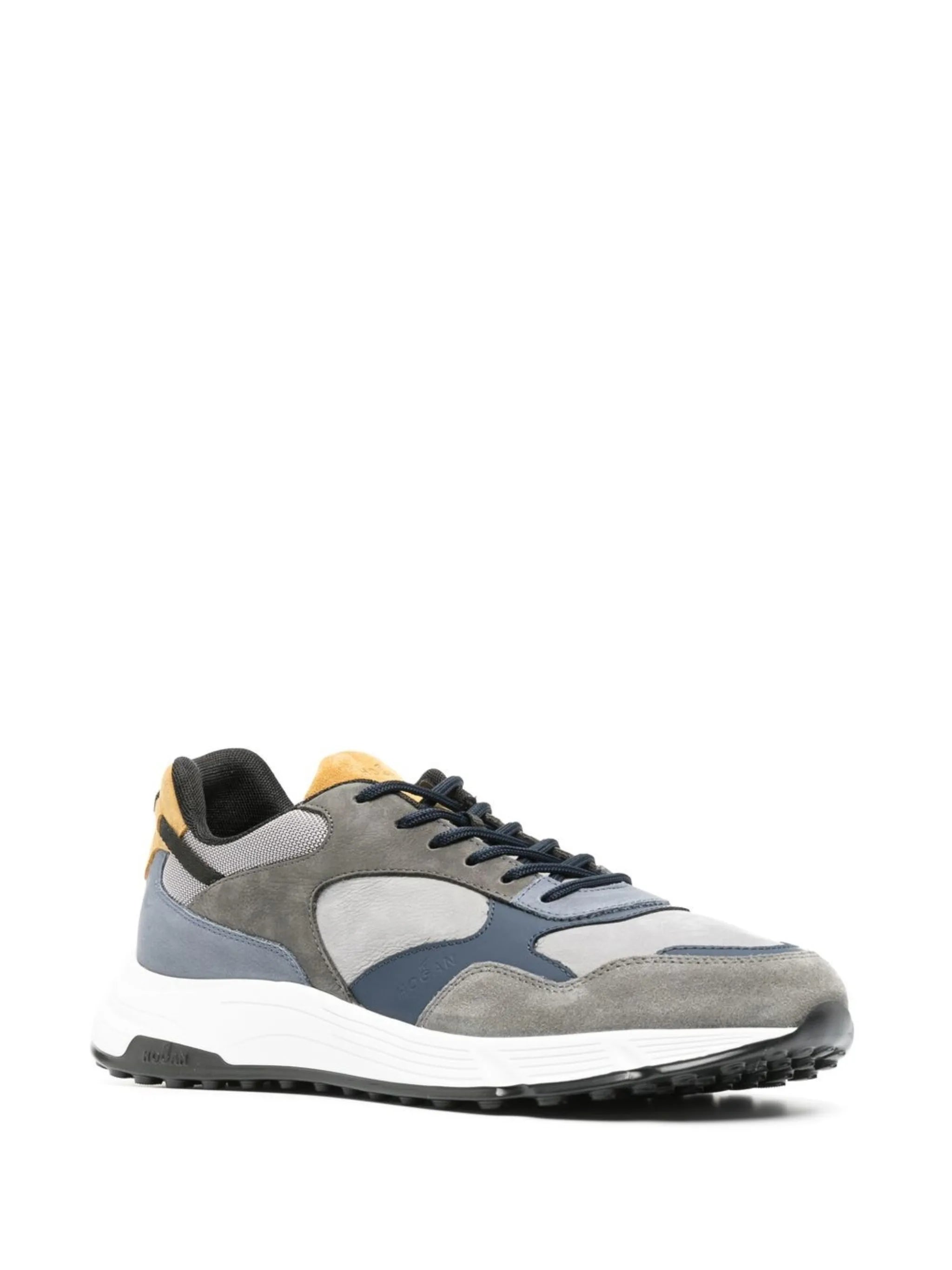 Hyperlight low-top sneakers