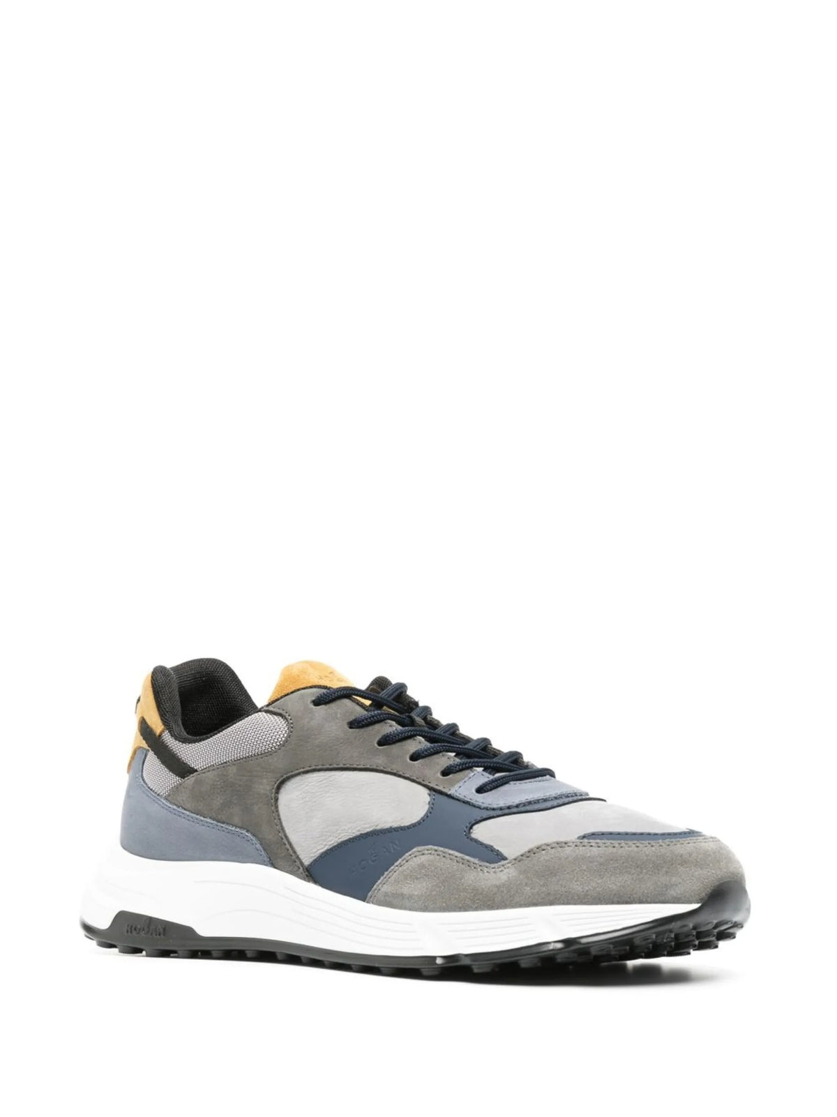 Hyperlight low-top sneakers