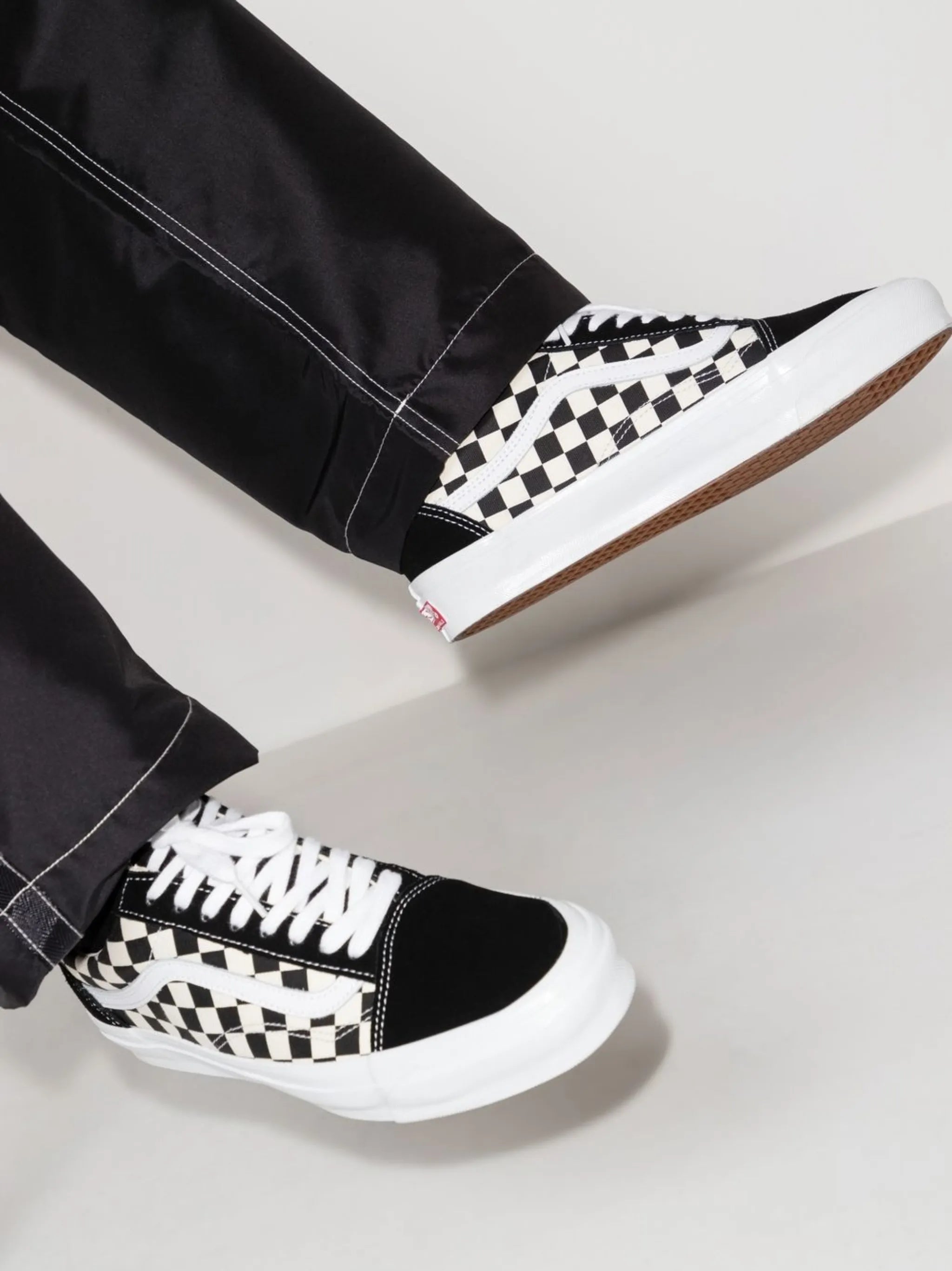 UA OG Old Skool checkerboard sneakers