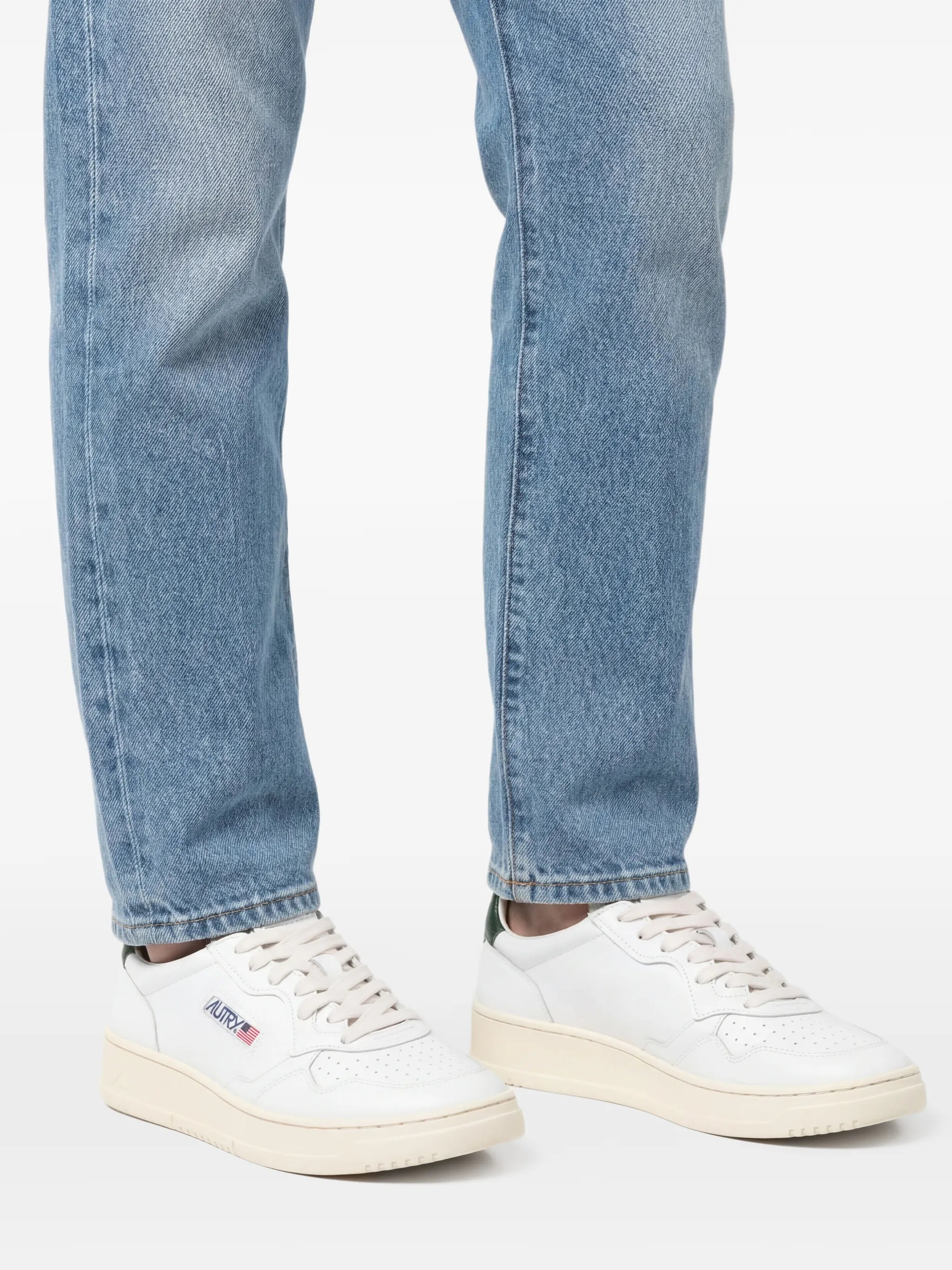 Medalist low leather sneakers