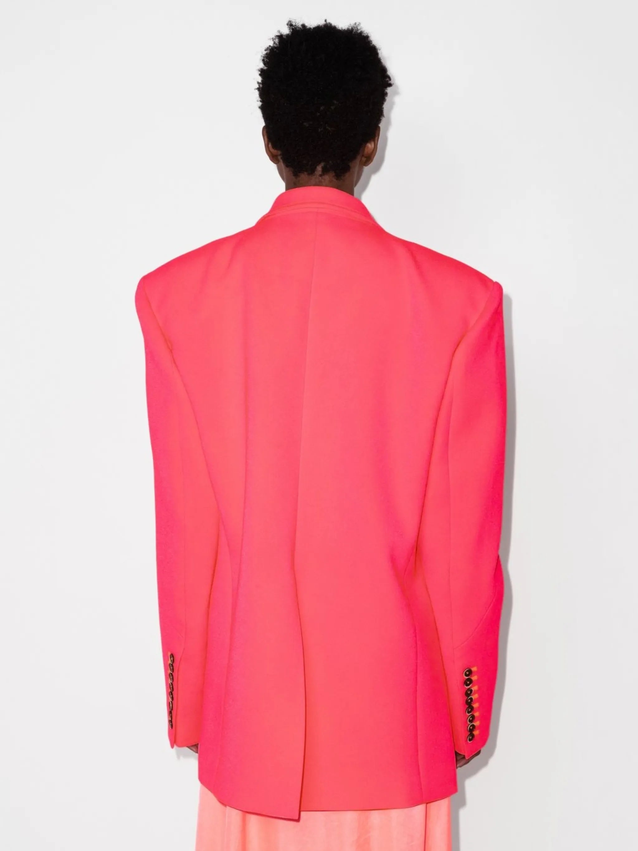 notched-lapel single-breasted blazer